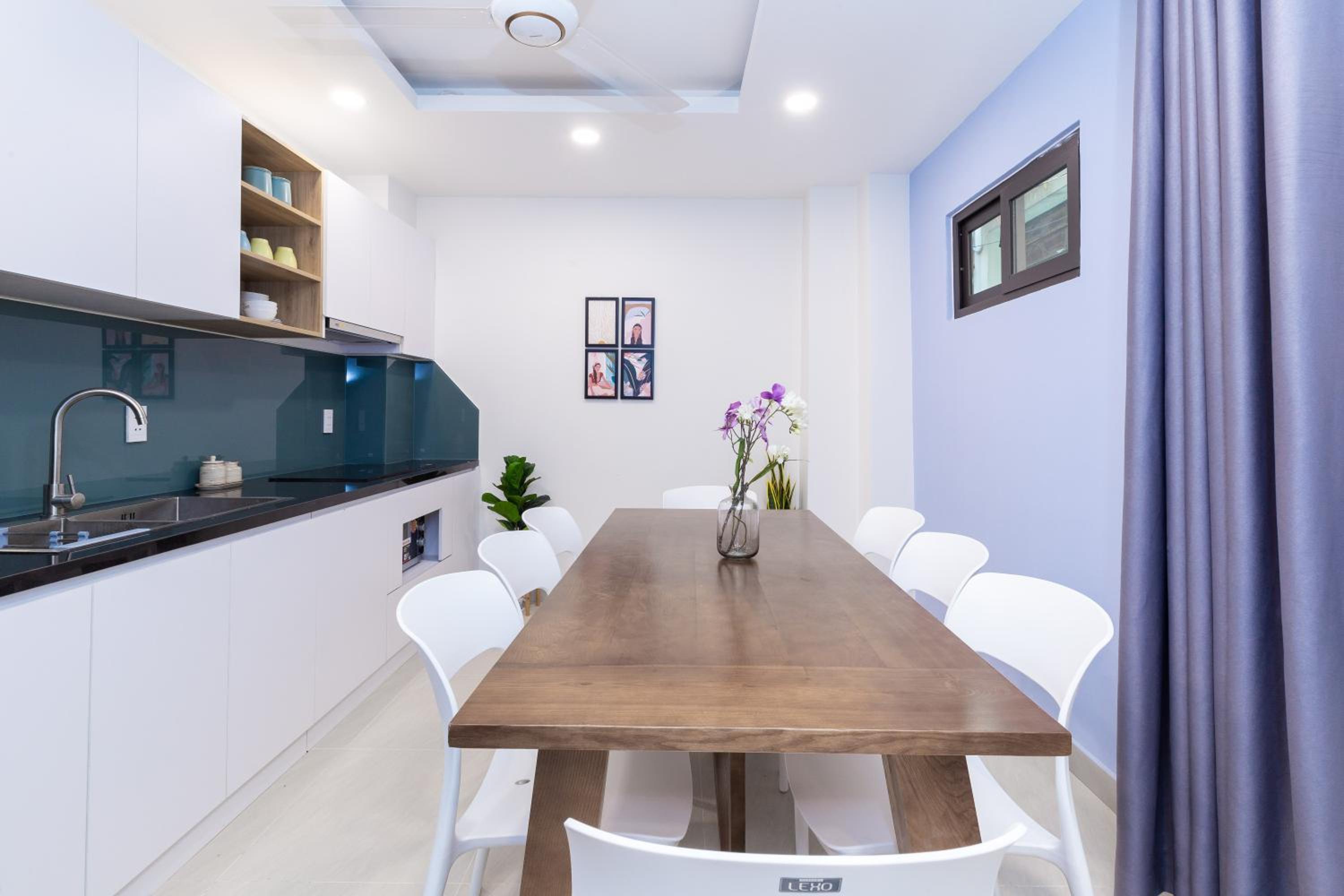 Cozrum Homes - Charming Corner