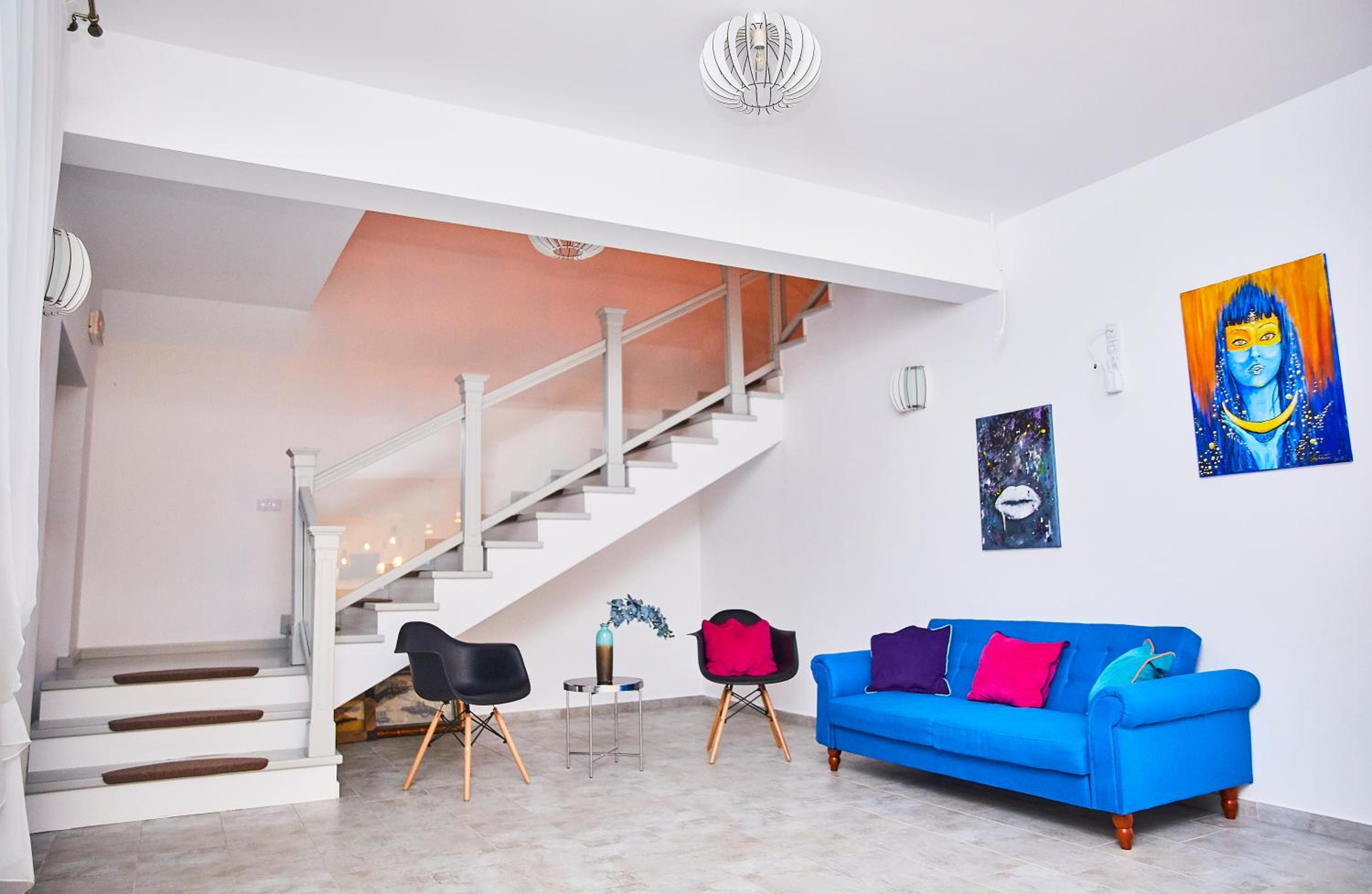 TURQUOISE HOUSE