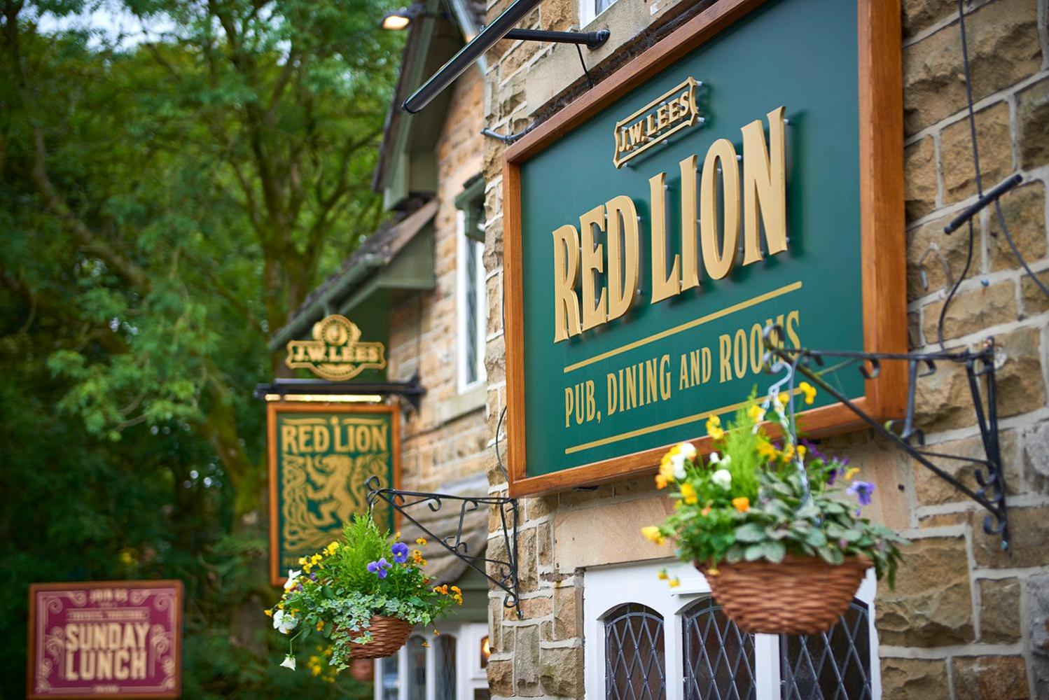 Bury Vacations - The Red Lion Hawkshaw - Property Image 12