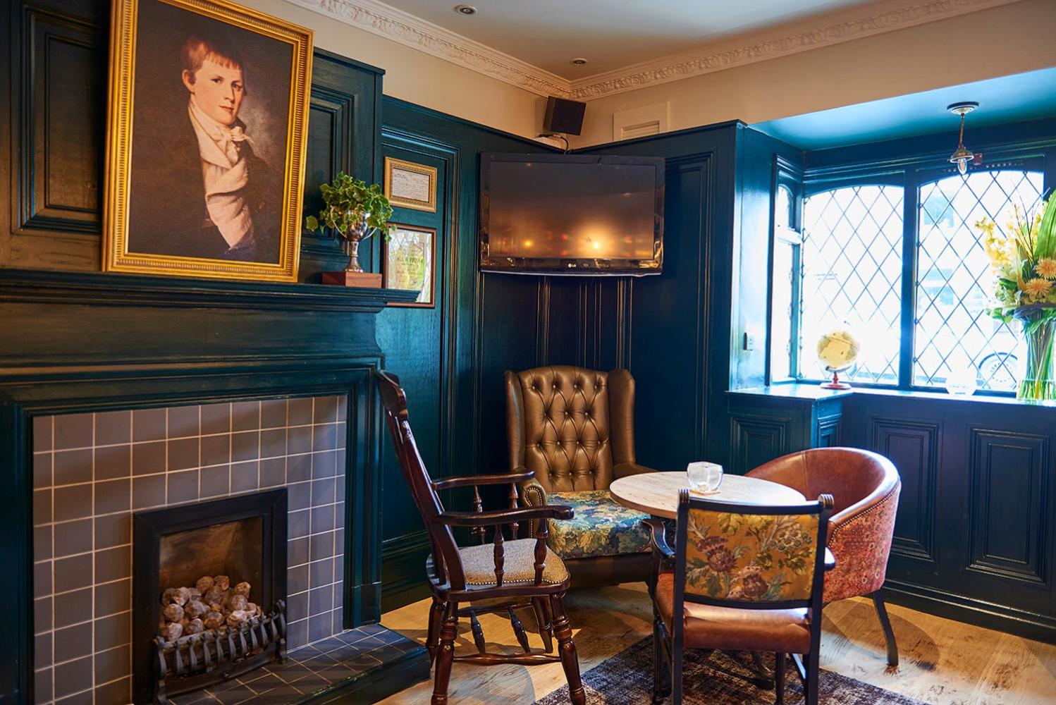 Bury Vacations - The Red Lion Hawkshaw - Property Image 7
