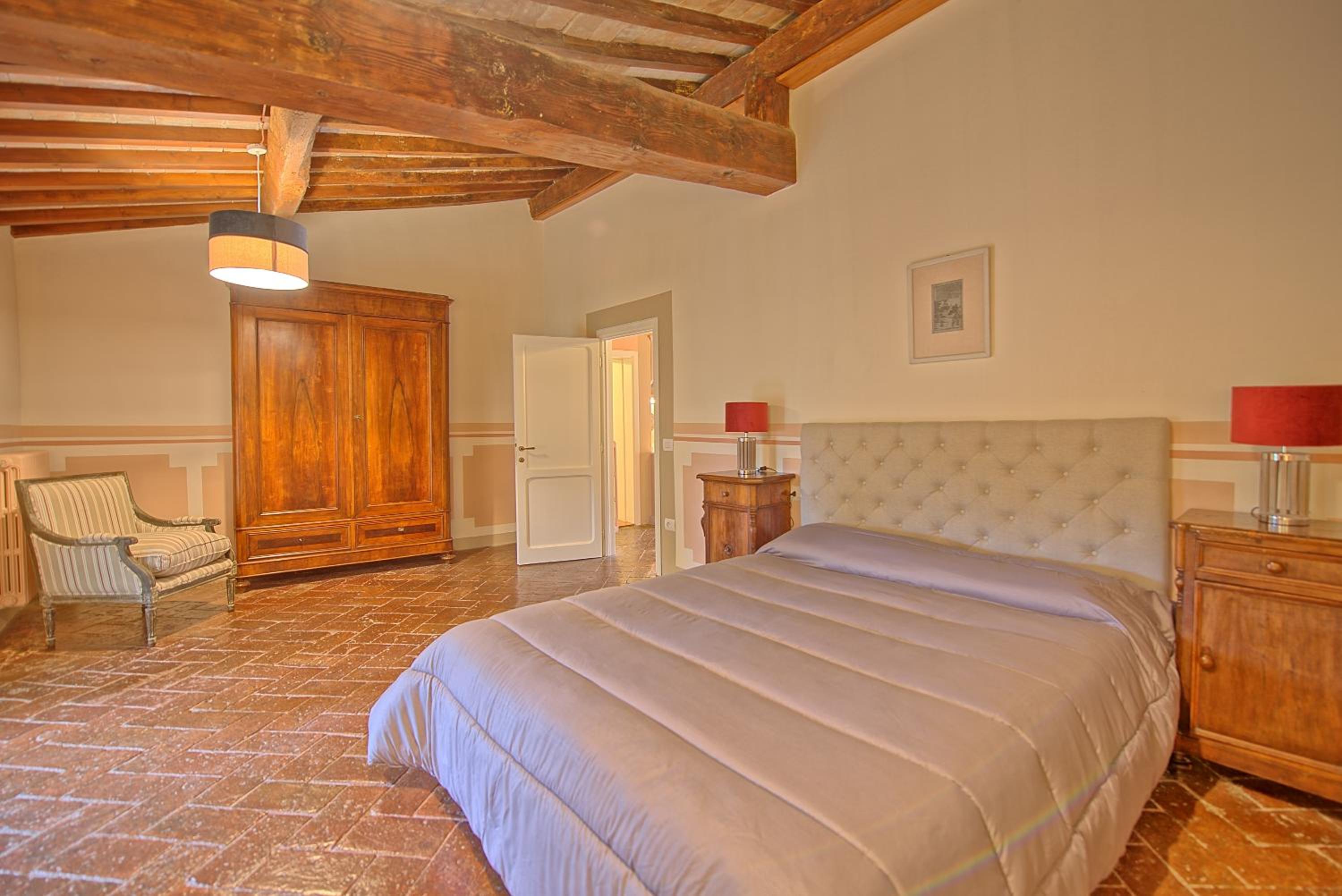 Castello di Montegufoni by PosarelliVillas