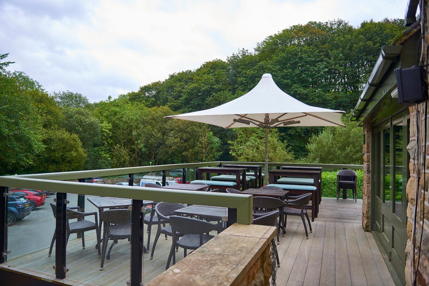 Bury Vacations - The Red Lion Hawkshaw - Property Image 4