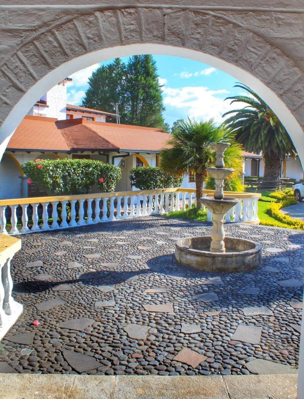 Hosteria San Carlos Tababela