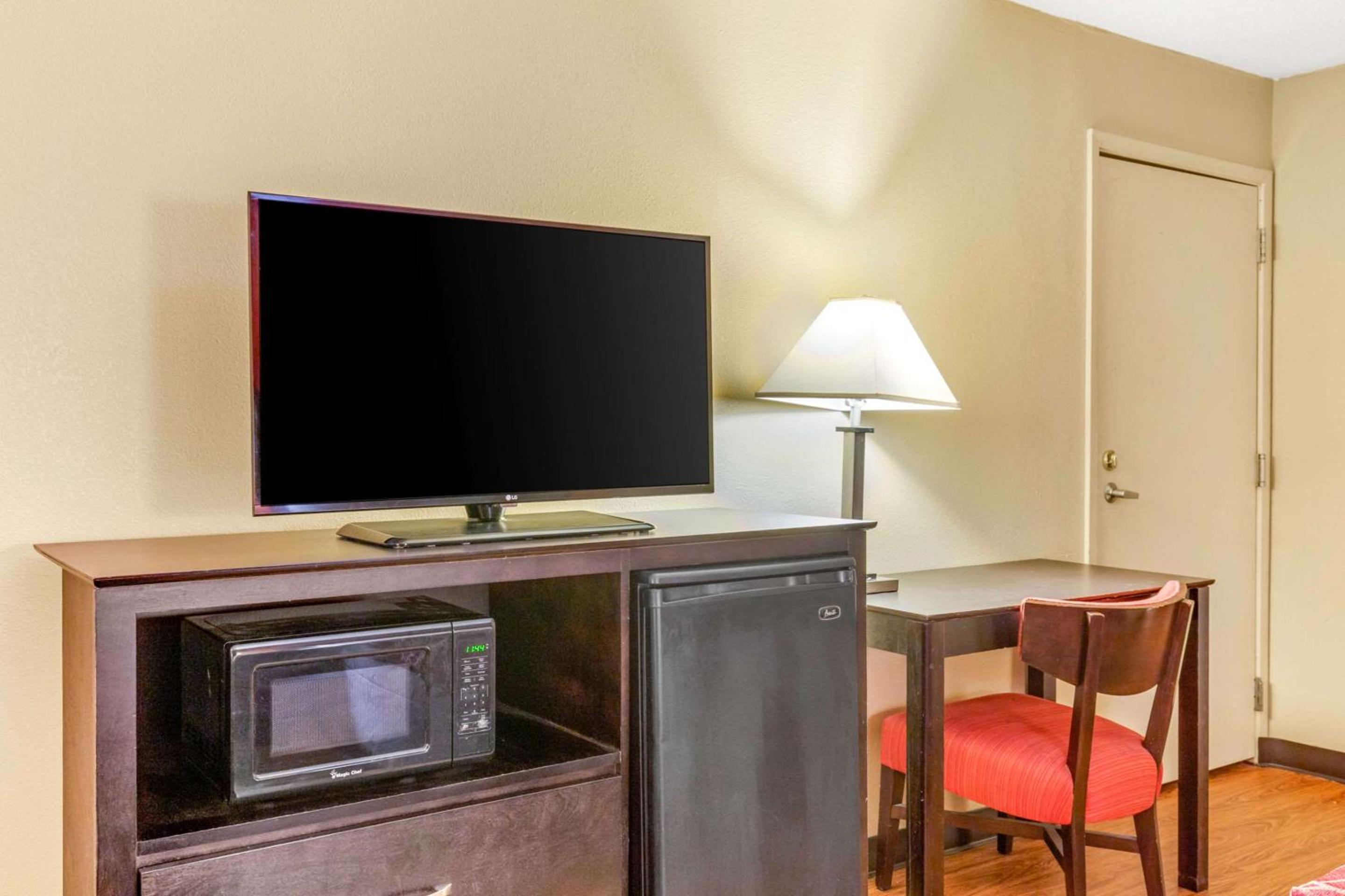 Econo Lodge Burlington I-40
