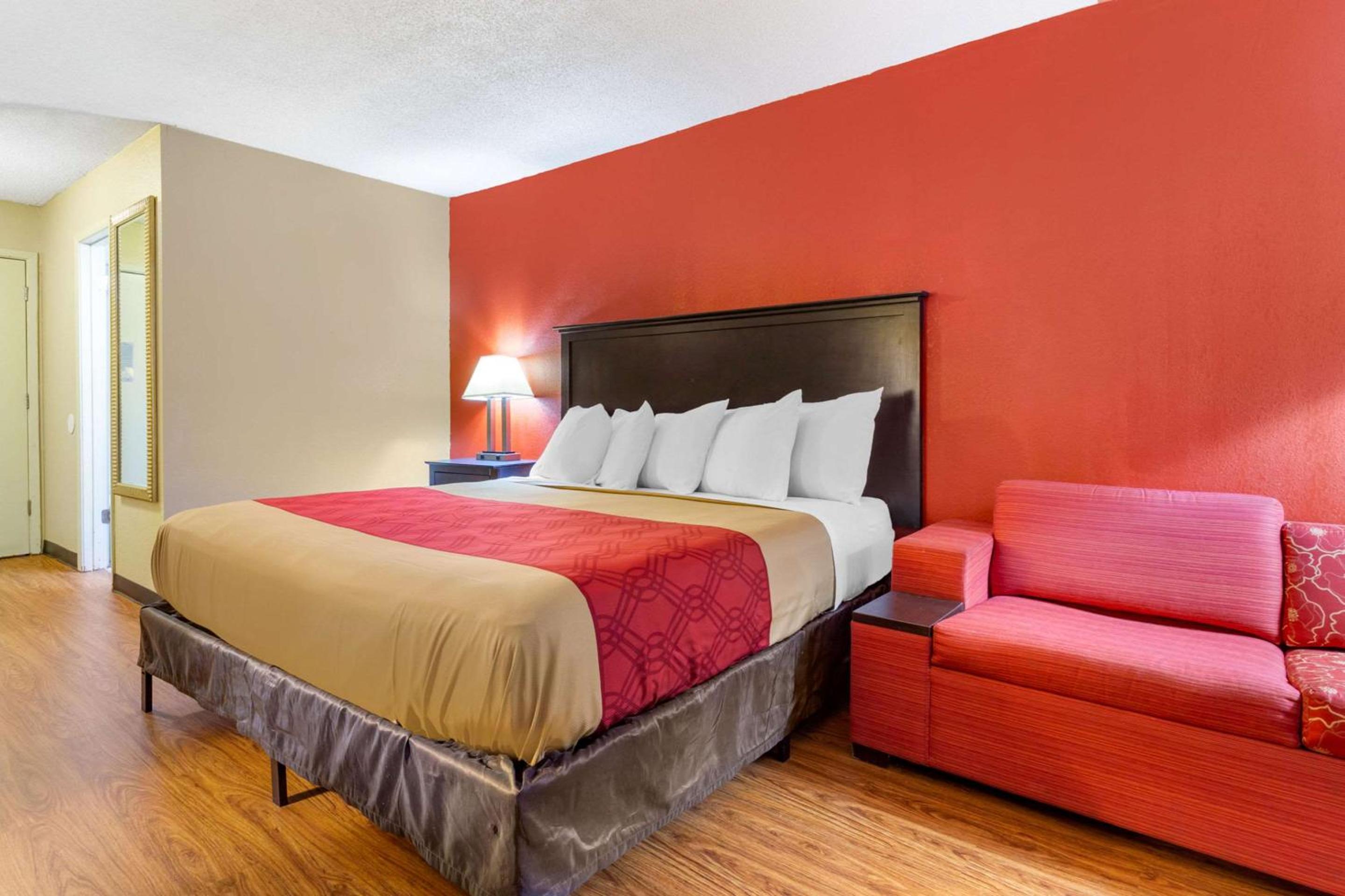 Econo Lodge Burlington I-40