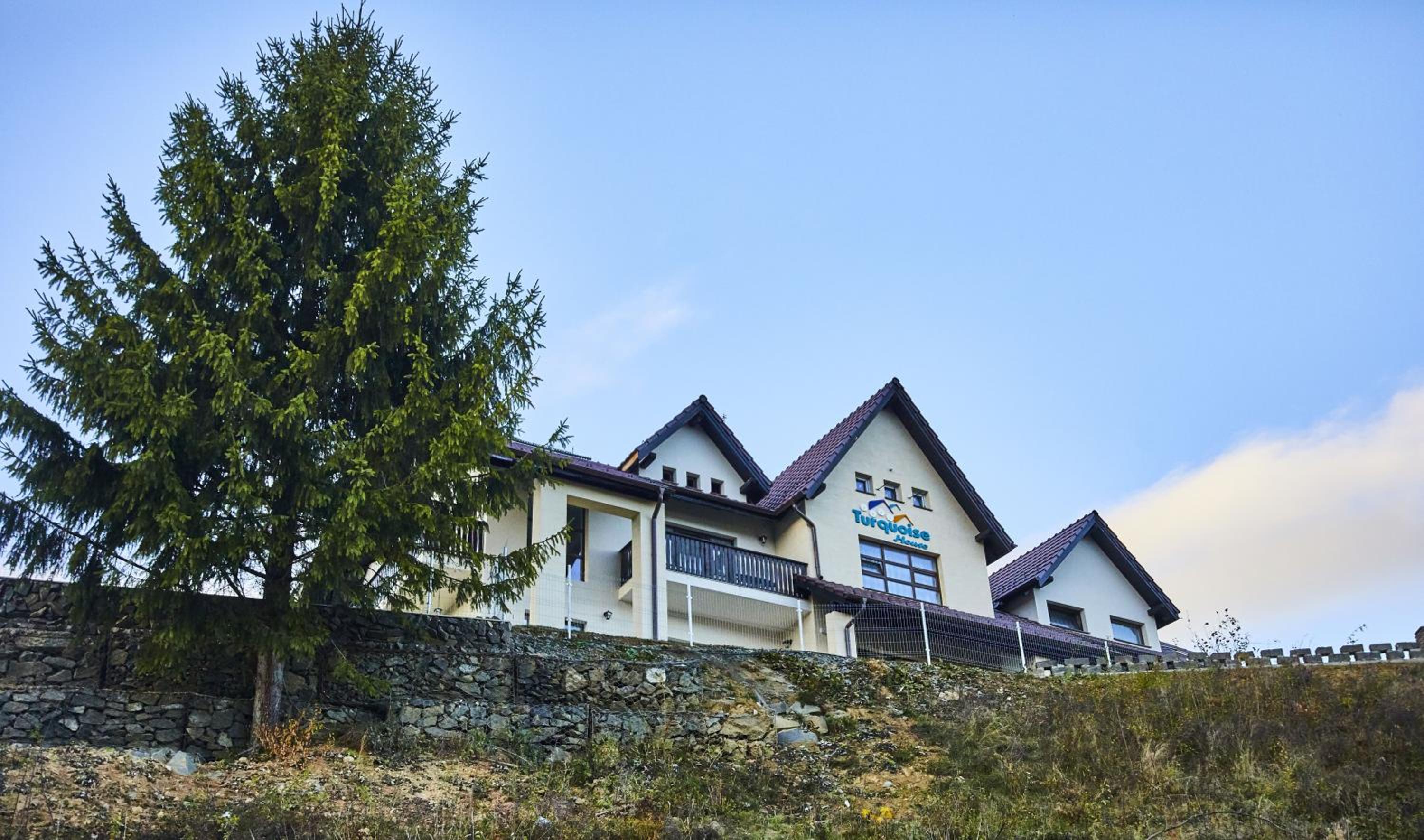 TURQUOISE HOUSE