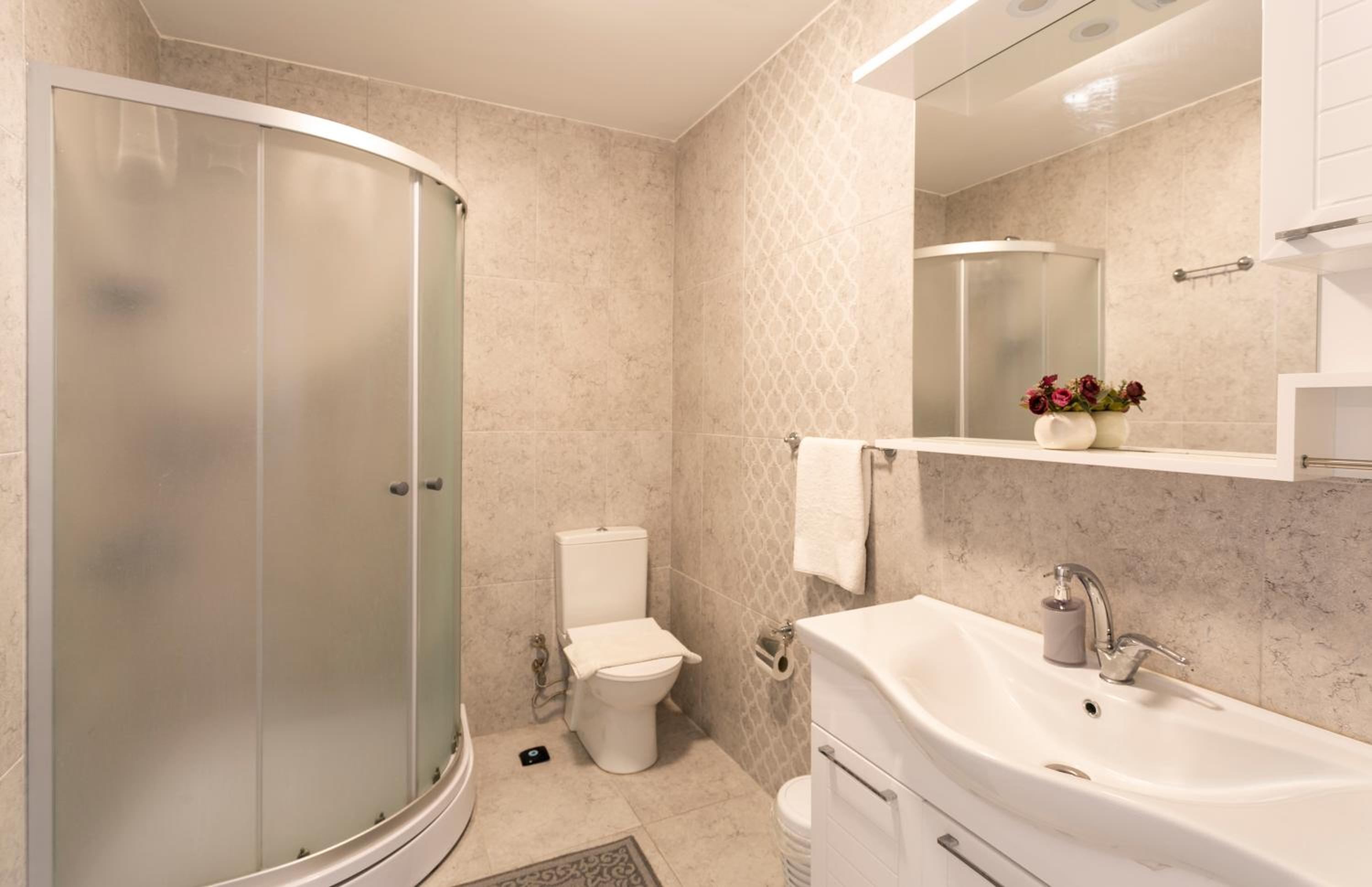Sirena's Suites