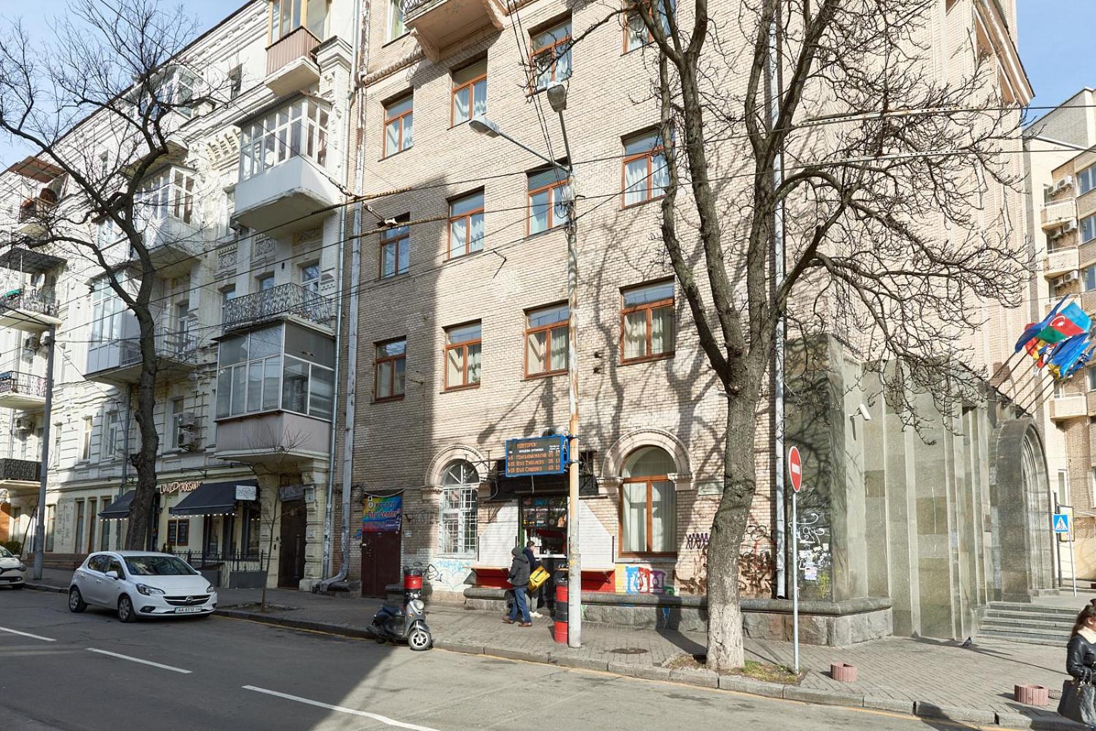 Photo 18