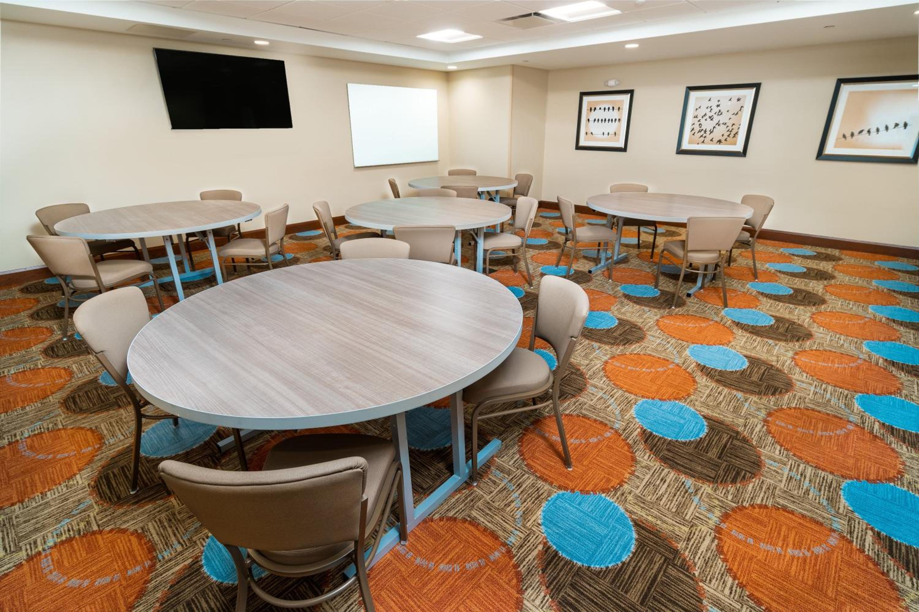 Newark Vacations - Staybridge Suites - Newark - Fremont, an IHG Hotel - Property Image 23