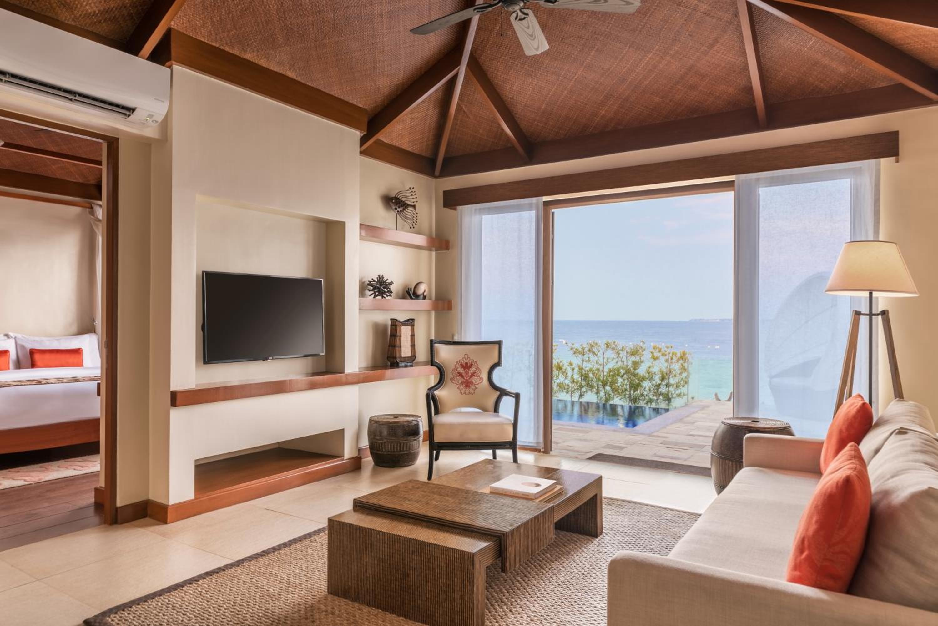 Crimson Resort and Spa - Mactan Island, Cebu view 5