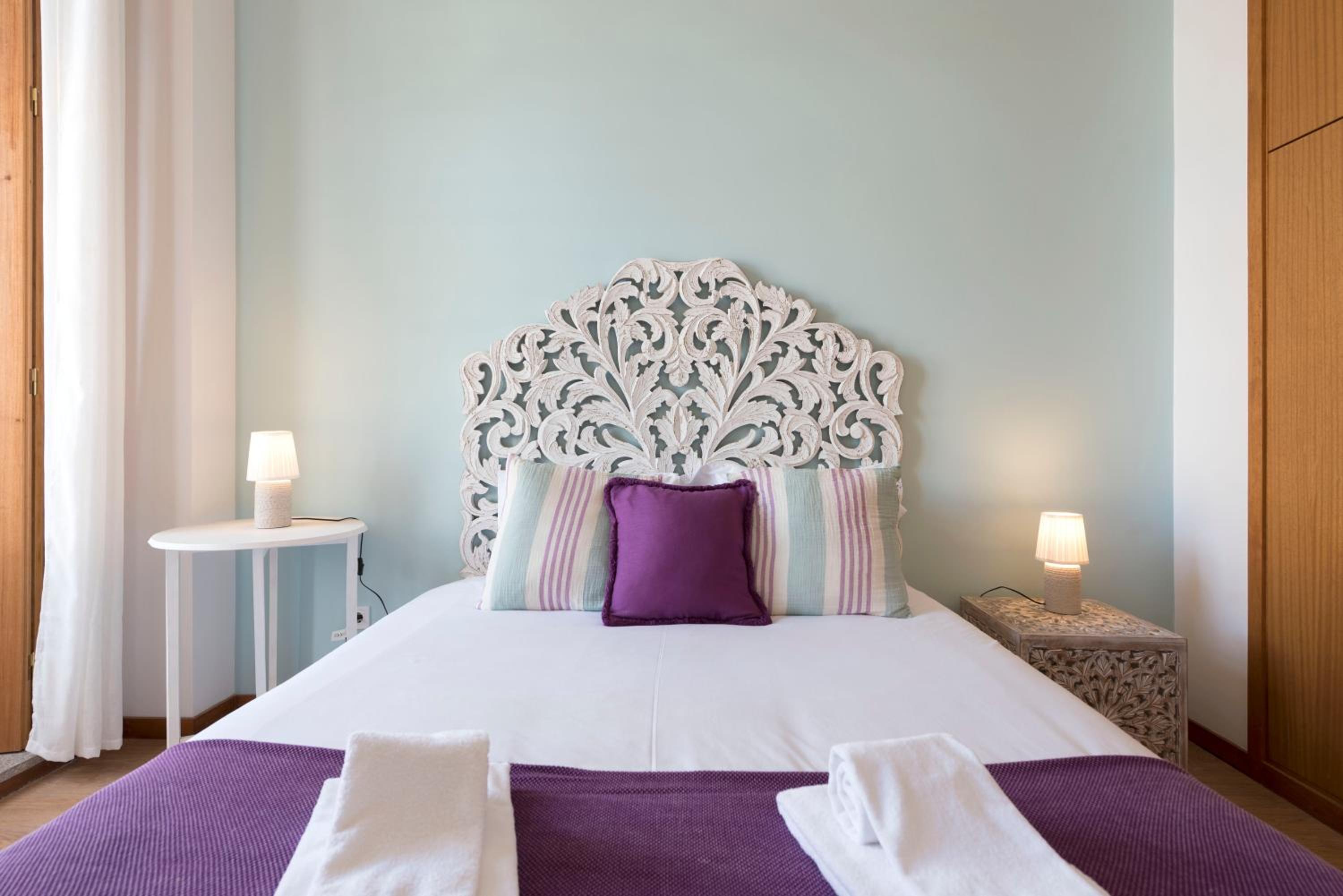 LovelyStay - The Porto Getaway Duplex - Free Parking view 2