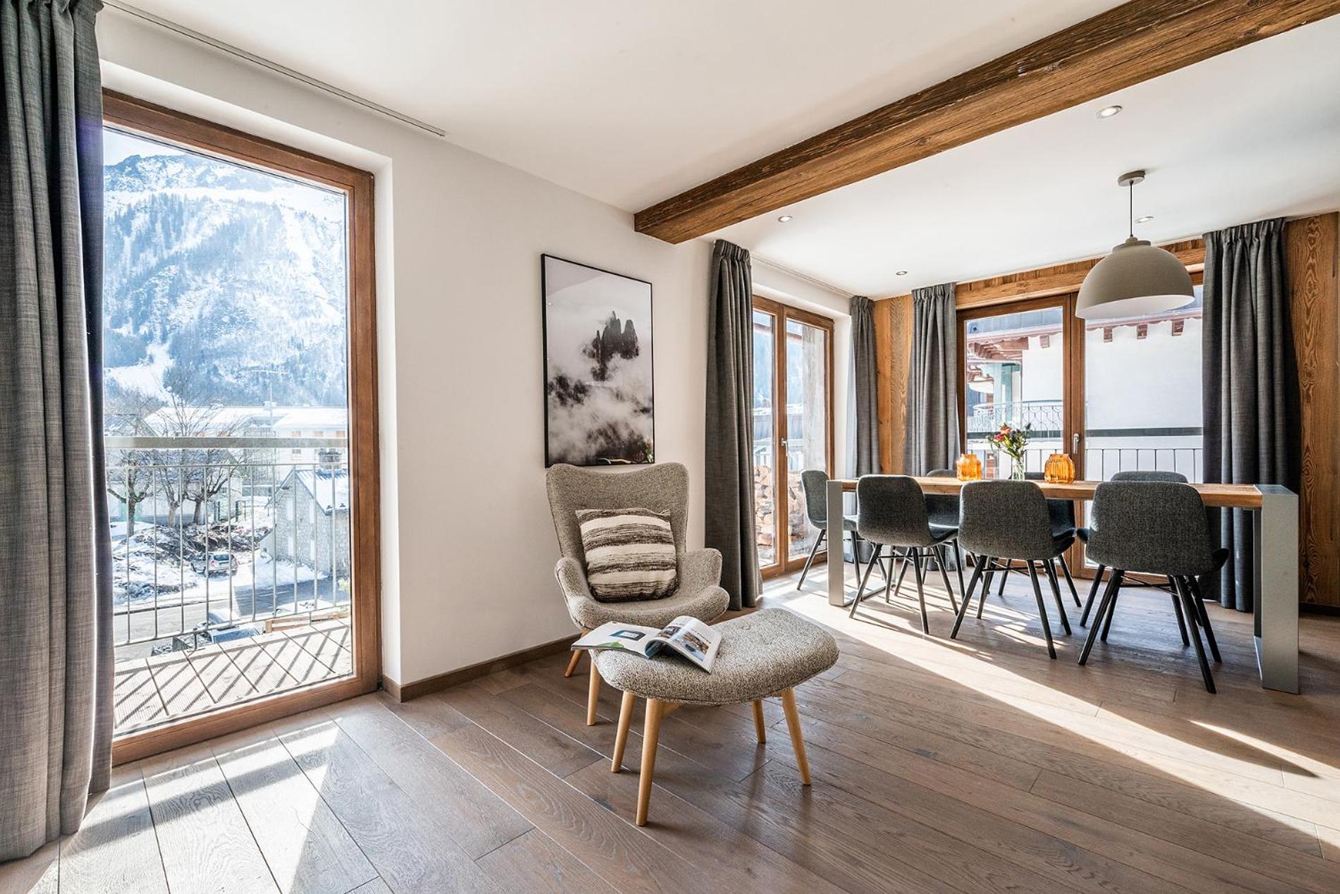 Le Globe Argentière Chamonix - by EMERALD STAY view 2