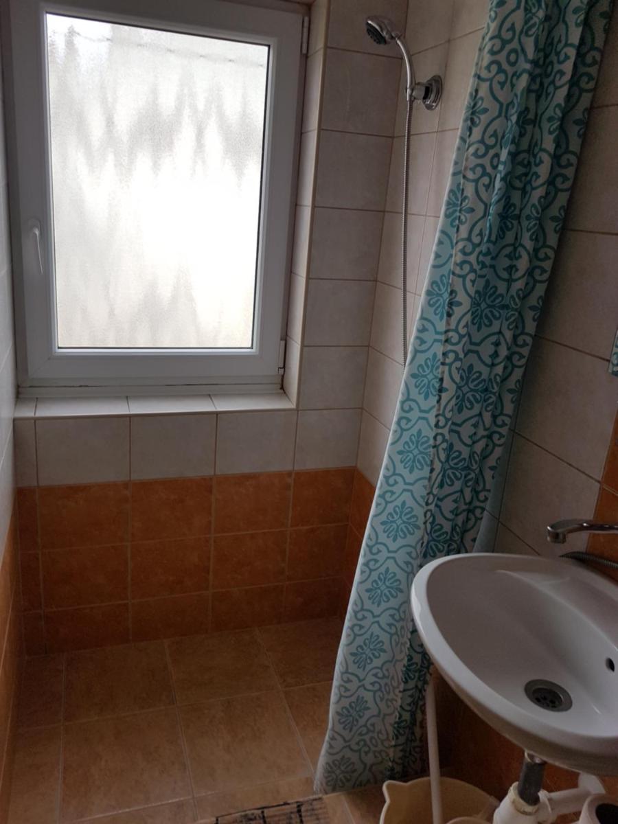 Photo 52