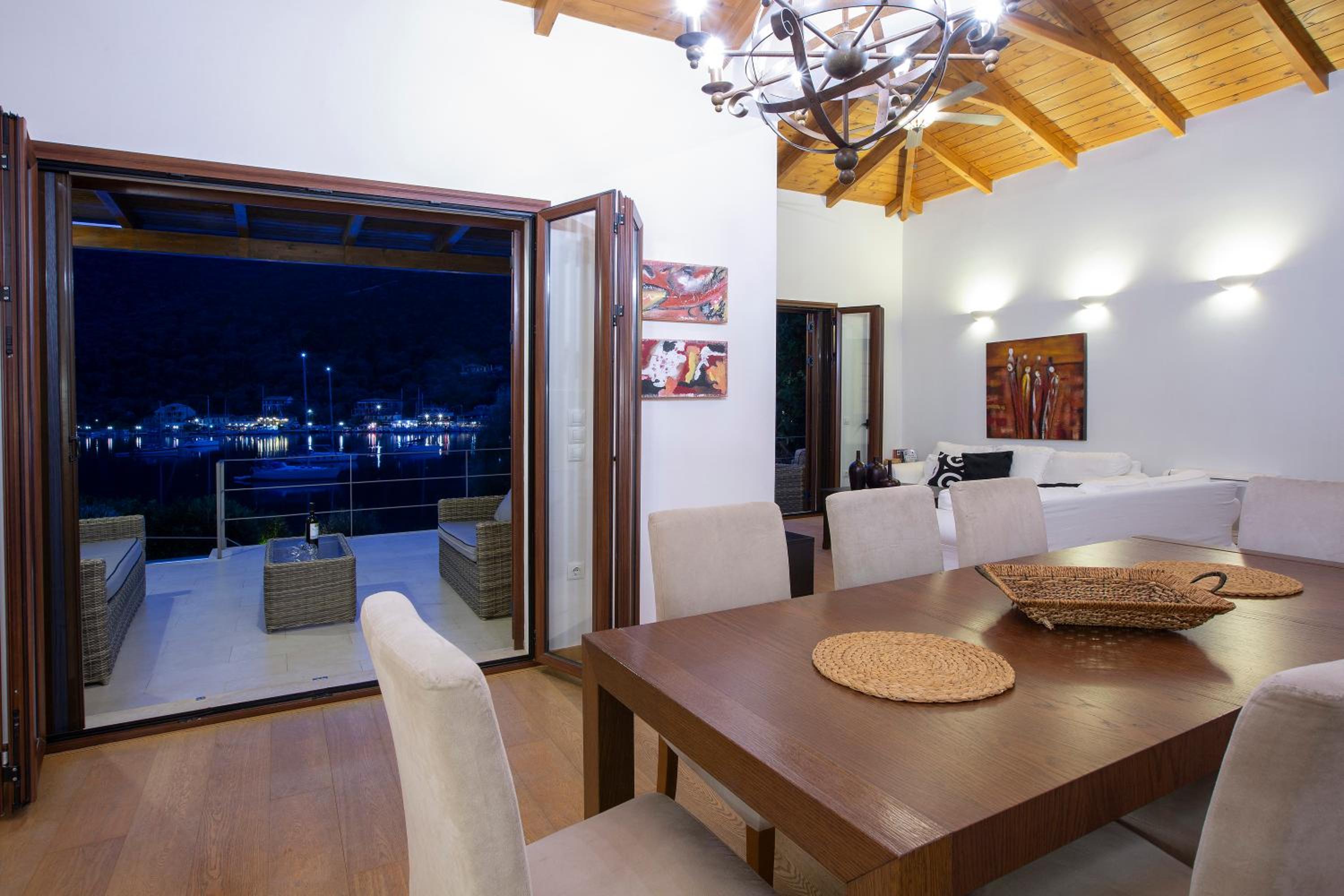 Arodo Seaside Villas - Villa Christina