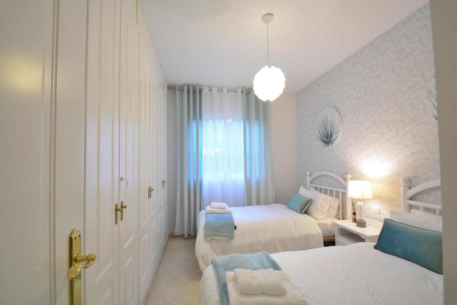 Marbella Vacations - Luxury beach side apartment in Marbella Playa - Property Image 5