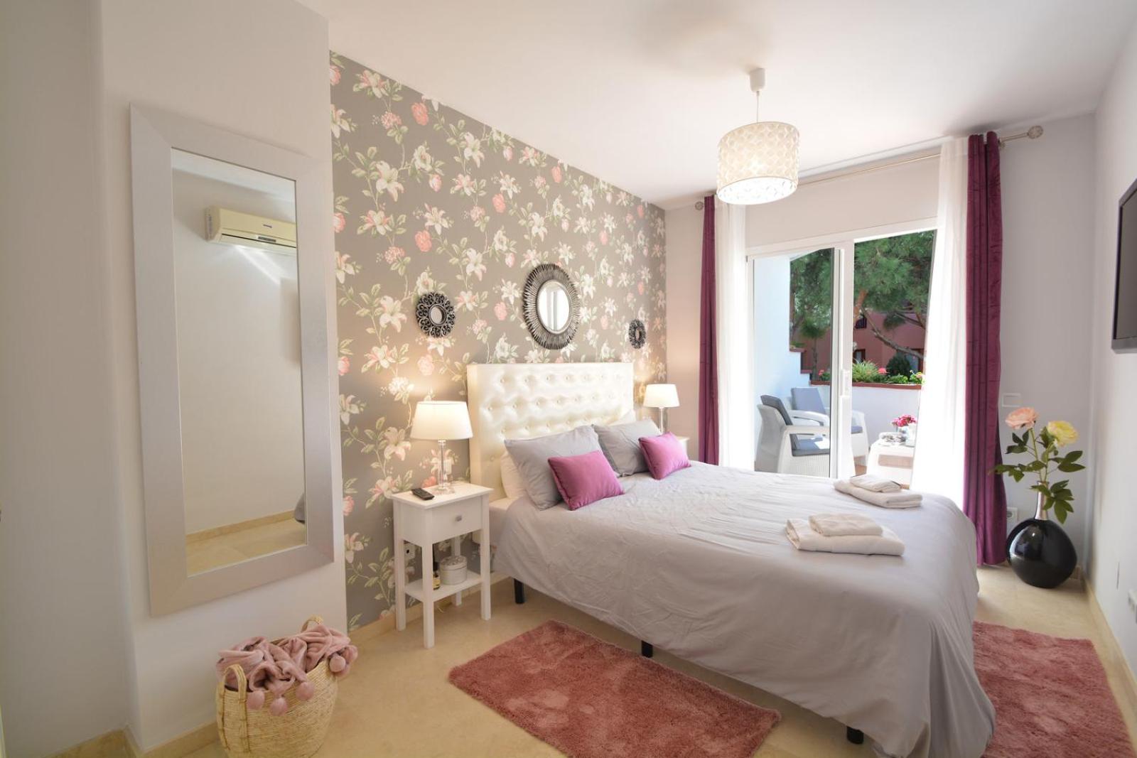 Marbella Vacations - Luxury beach side apartment in Marbella Playa - Property Image 46