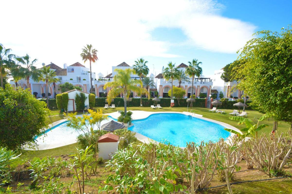 Marbella Vacations - Luxury beach side apartment in Marbella Playa - Property Image 6