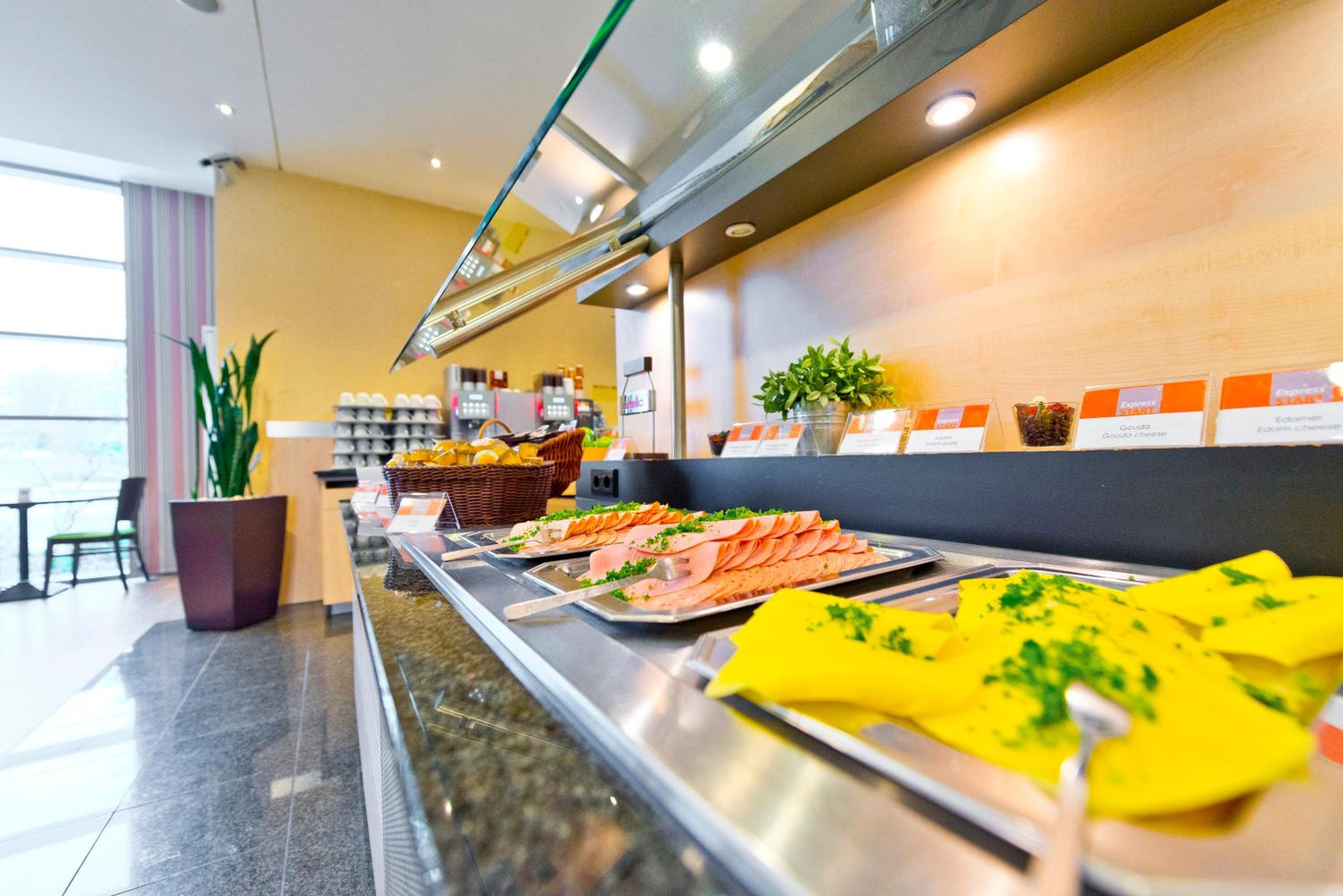 Holiday Inn Express Frankfurt Messe, an IHG Hotel - Property Image 6