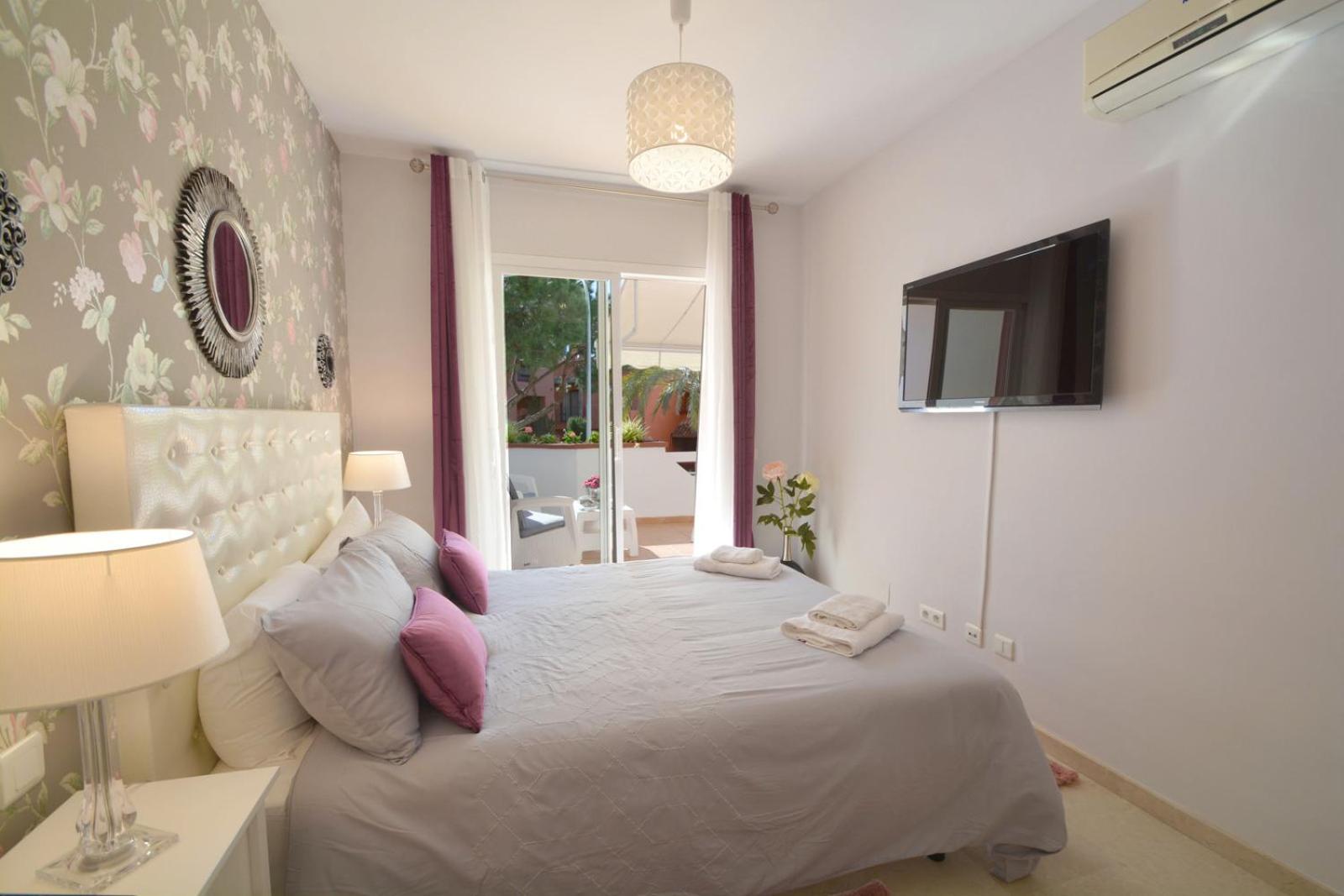 Marbella Vacations - Luxury beach side apartment in Marbella Playa - Property Image 47