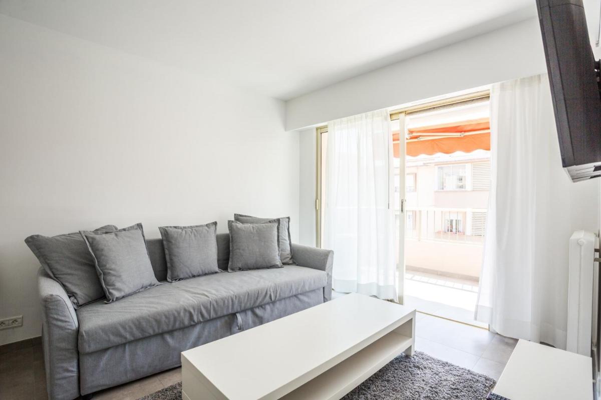 Bright One BDRM Apartment AC-Congress, Beaches by Olidesi photo 4