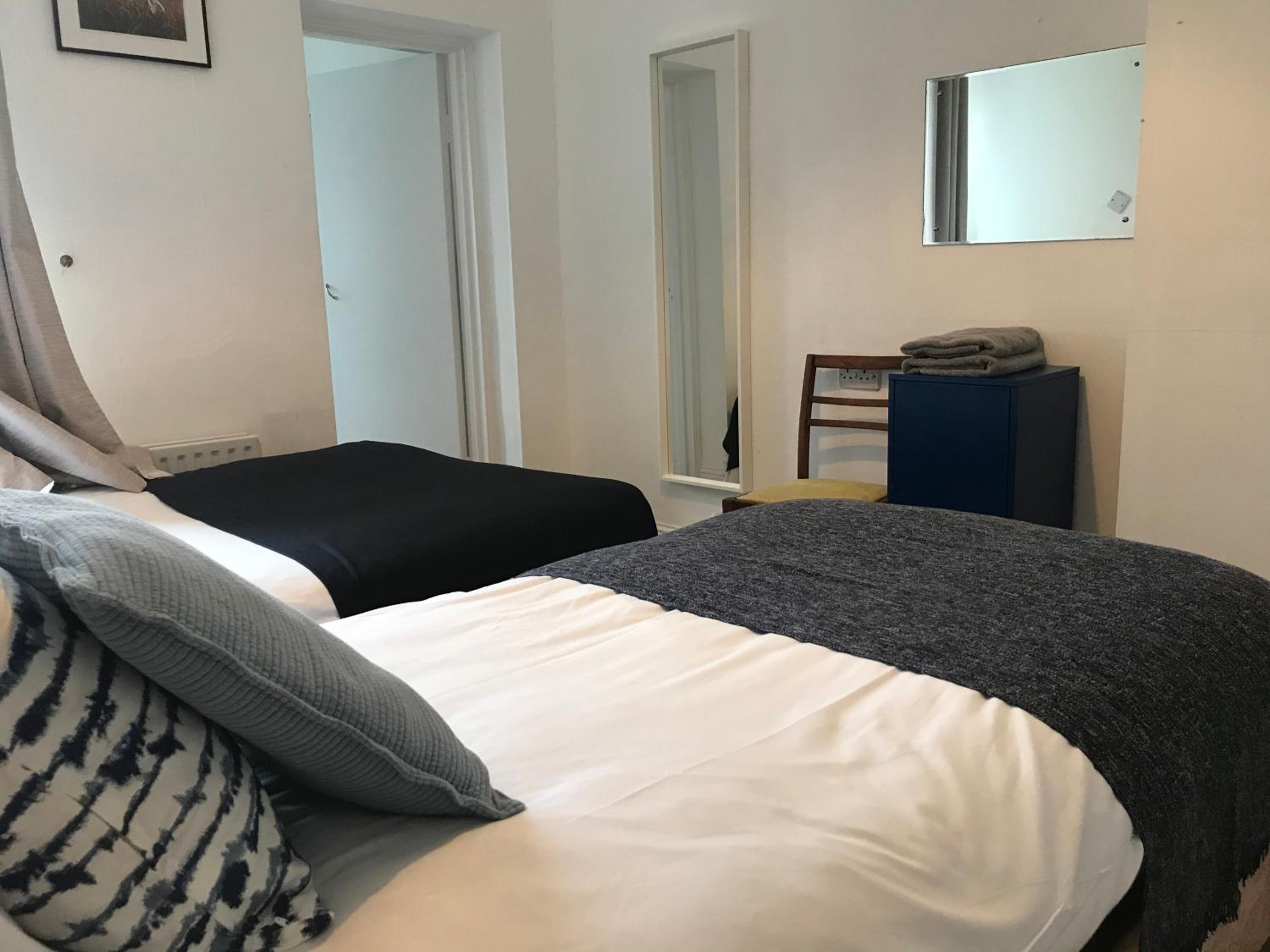 Rolling Wave Guesthouse