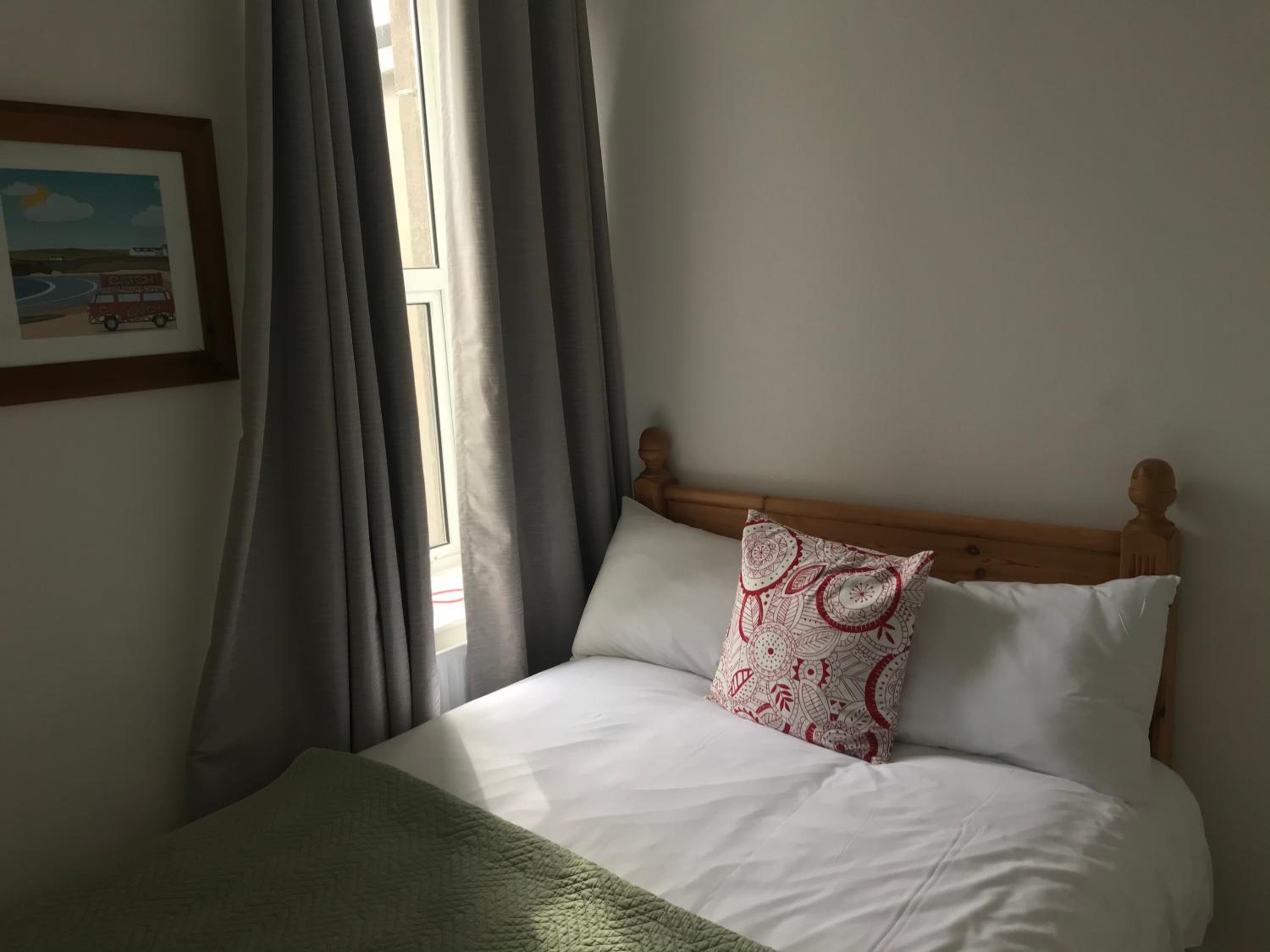 Rolling Wave Guesthouse