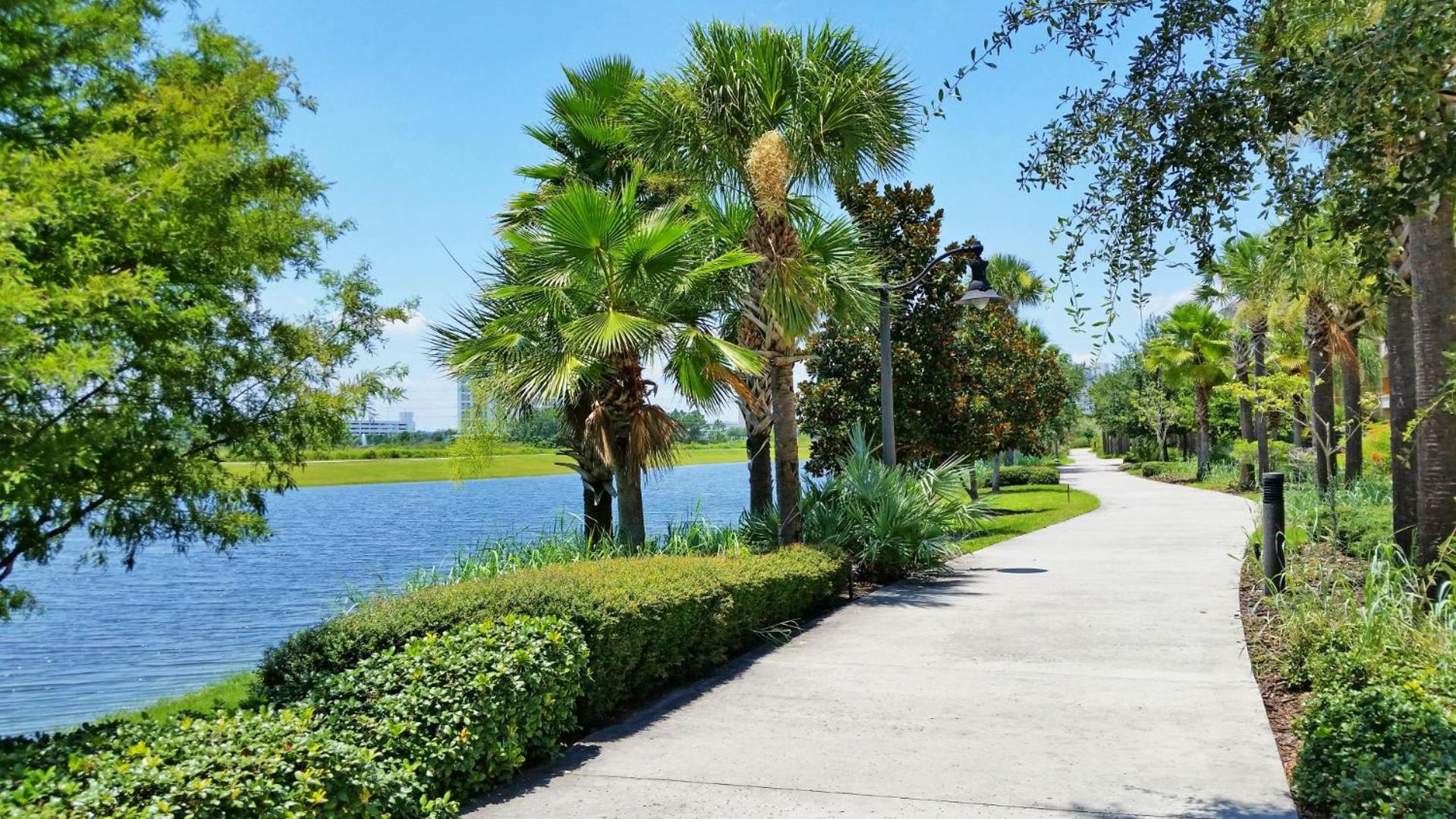 Beautiful Vista Cay Condo, Near I-Drive