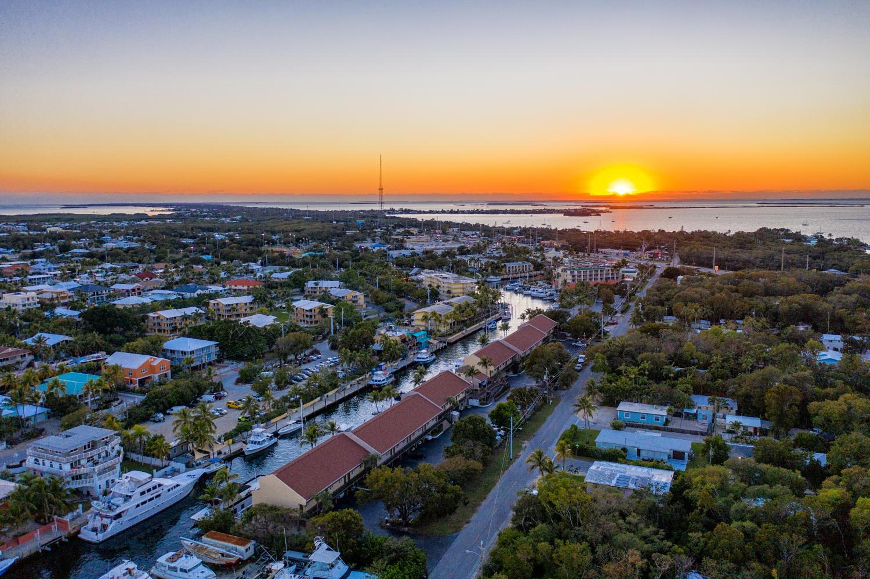 Waterside Suites and Marina