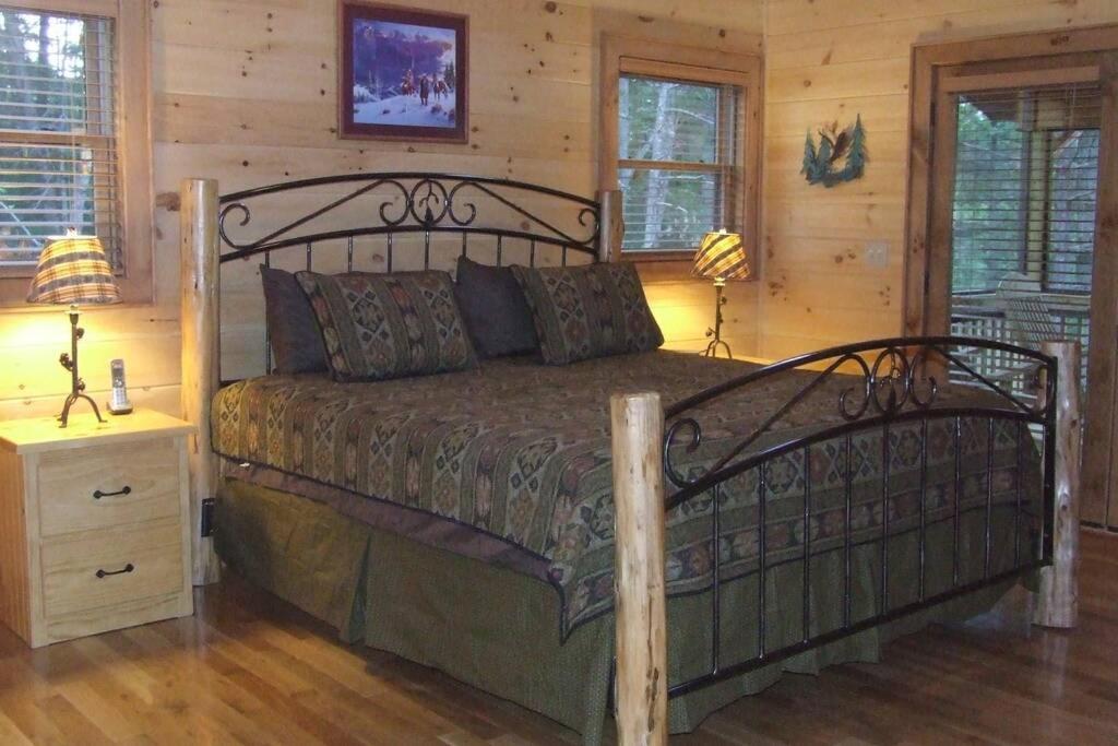 Cherokee Dream Mountain Lodge
