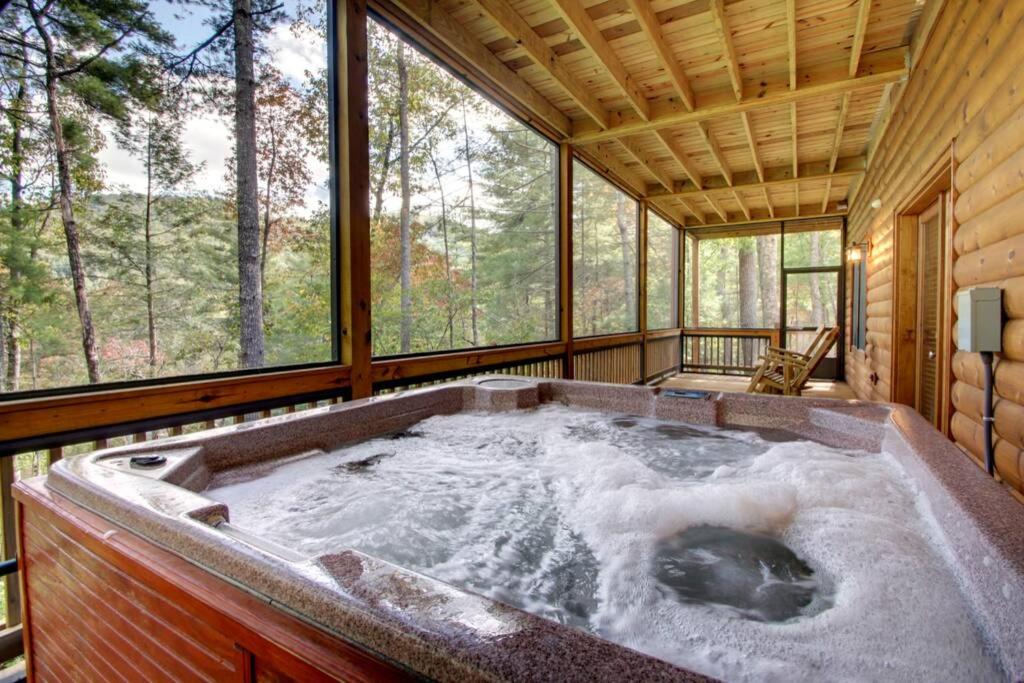 Cherokee Dream Mountain Lodge