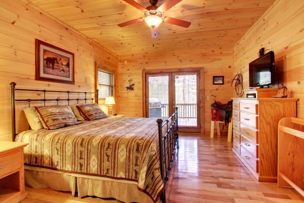 Cherokee Dream Mountain Lodge