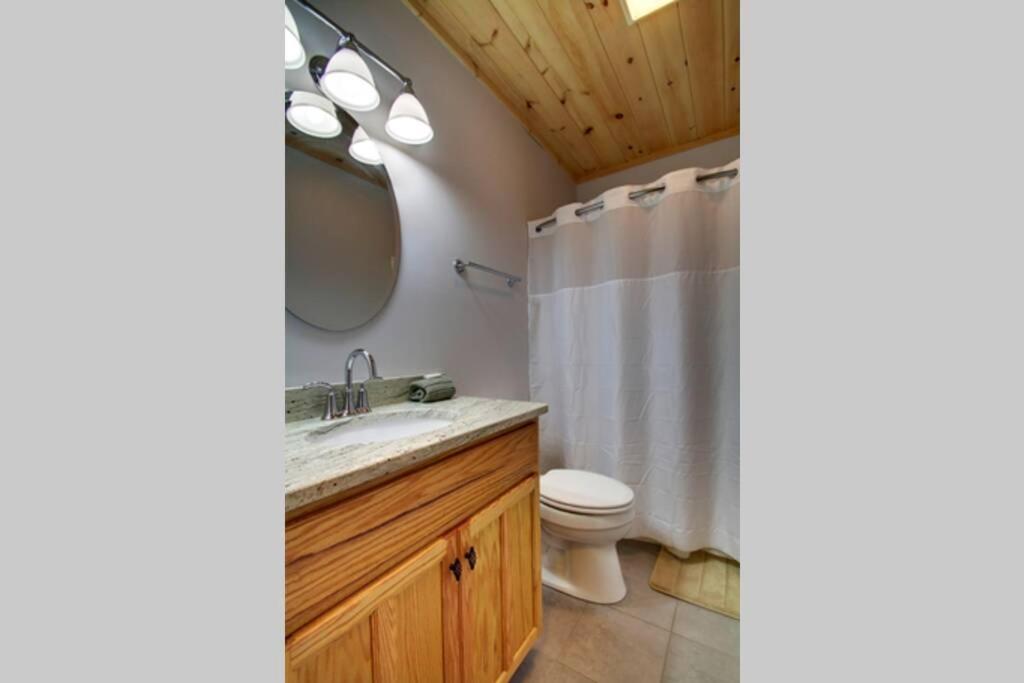 Cherokee Dream Mountain Lodge