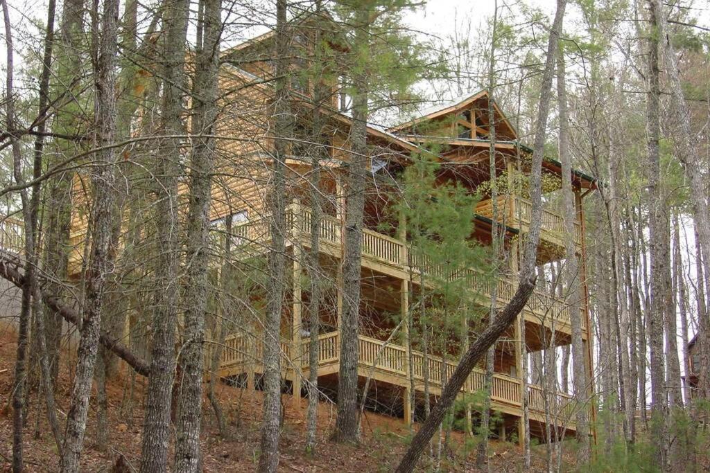 Cherokee Dream Mountain Lodge