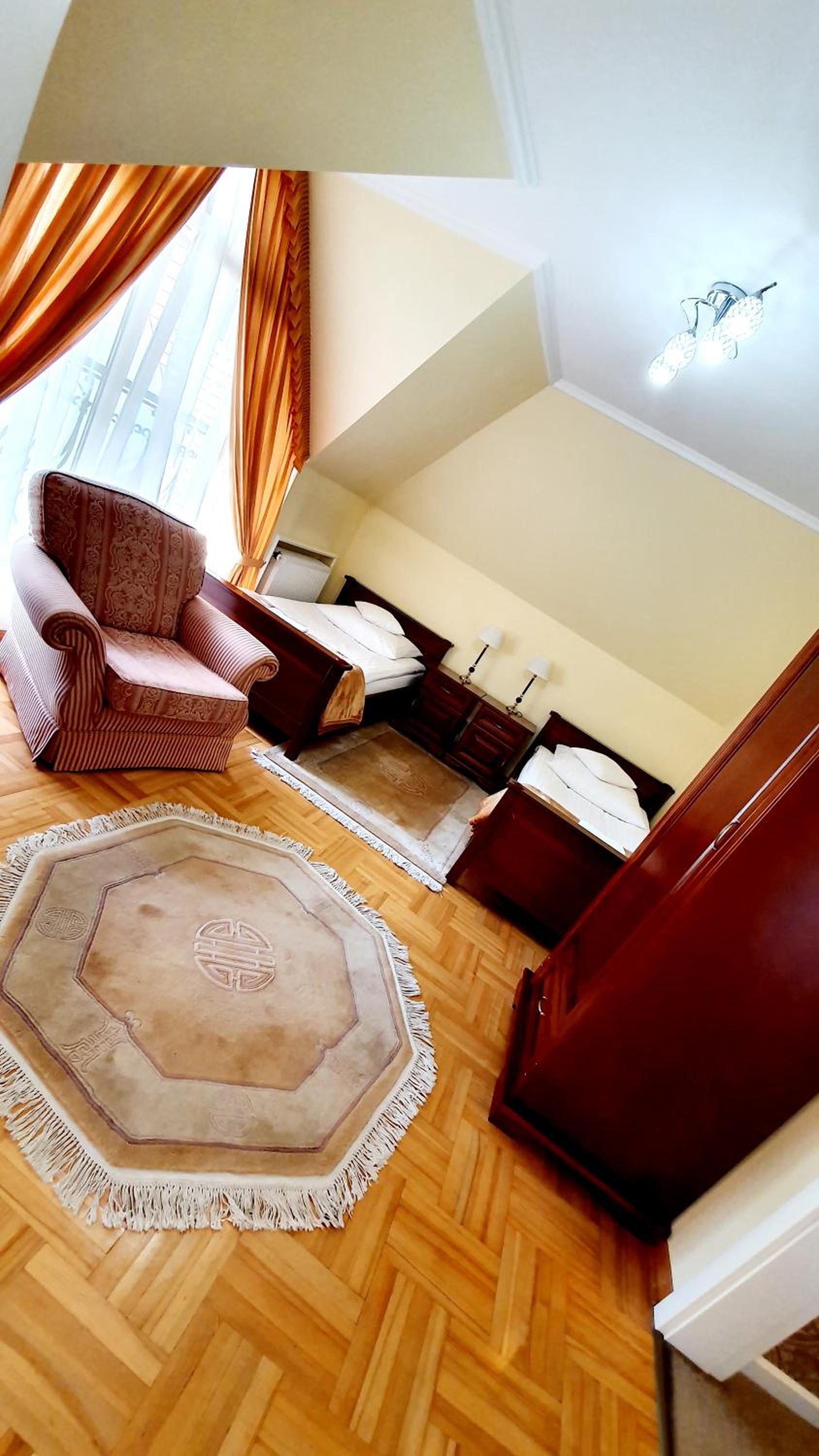 BTHouse, Pokoje Gościnne