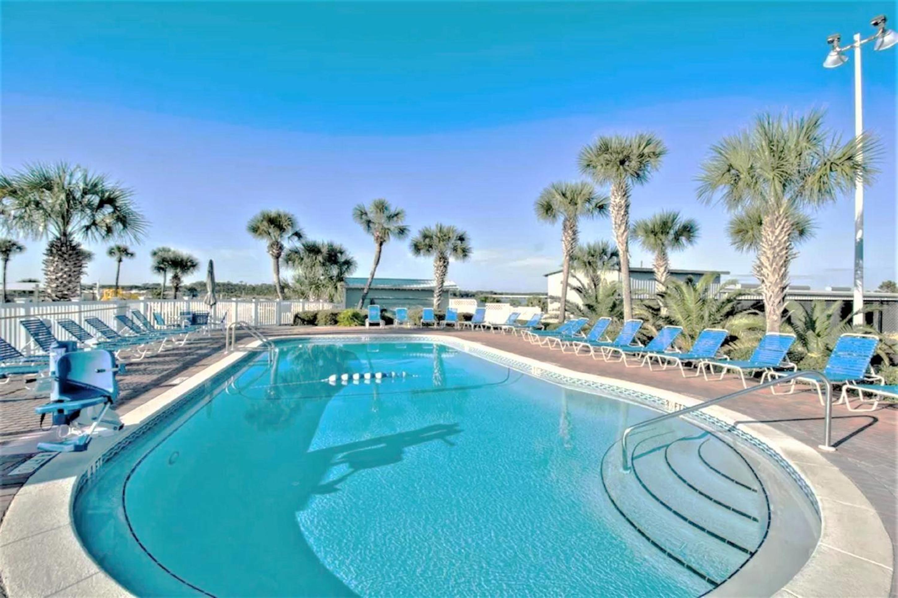 Pinnacle Port Beach Resort