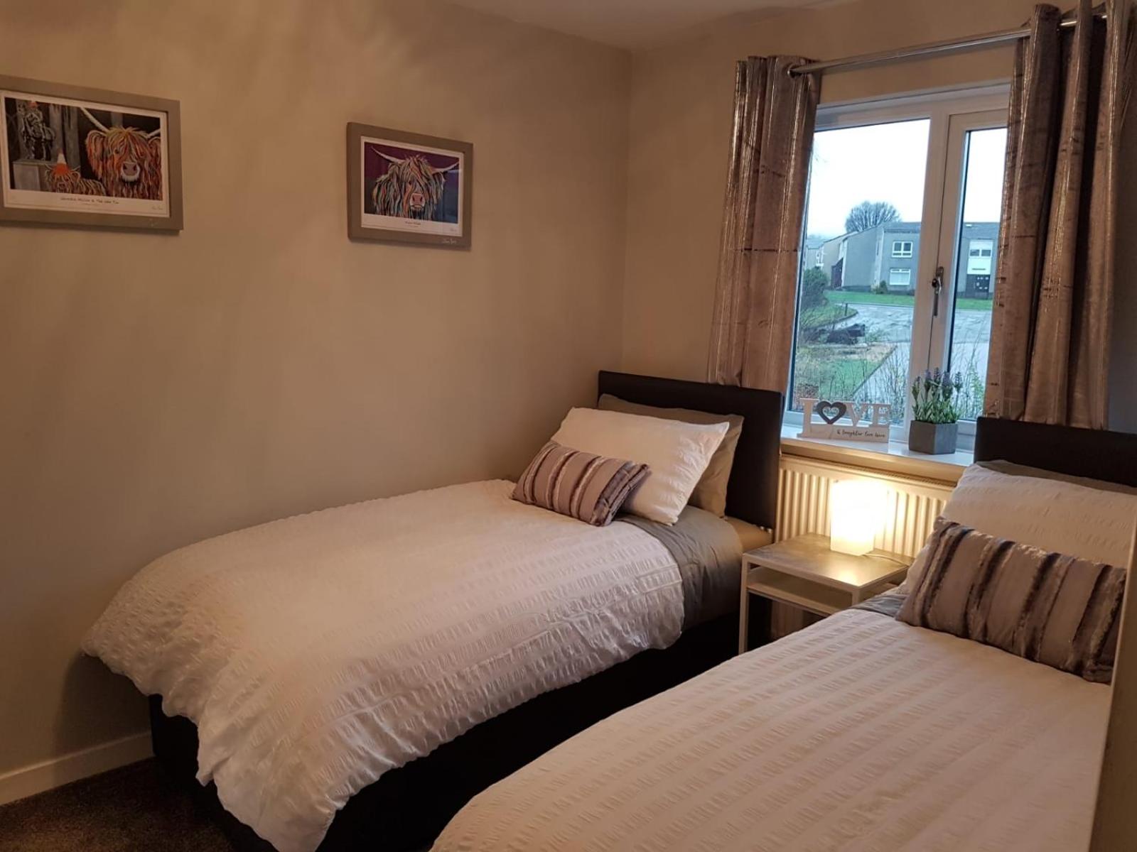 Levenview Holiday Apartment Loch Lom view 2