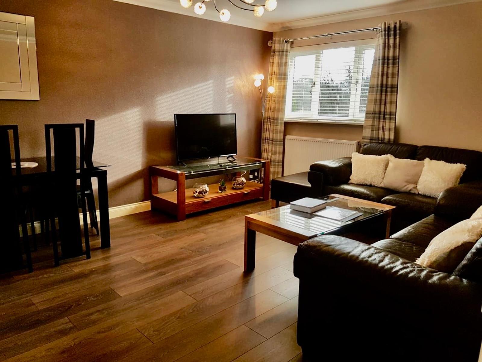 Levenview Holiday Apartment Loch Lom view 5