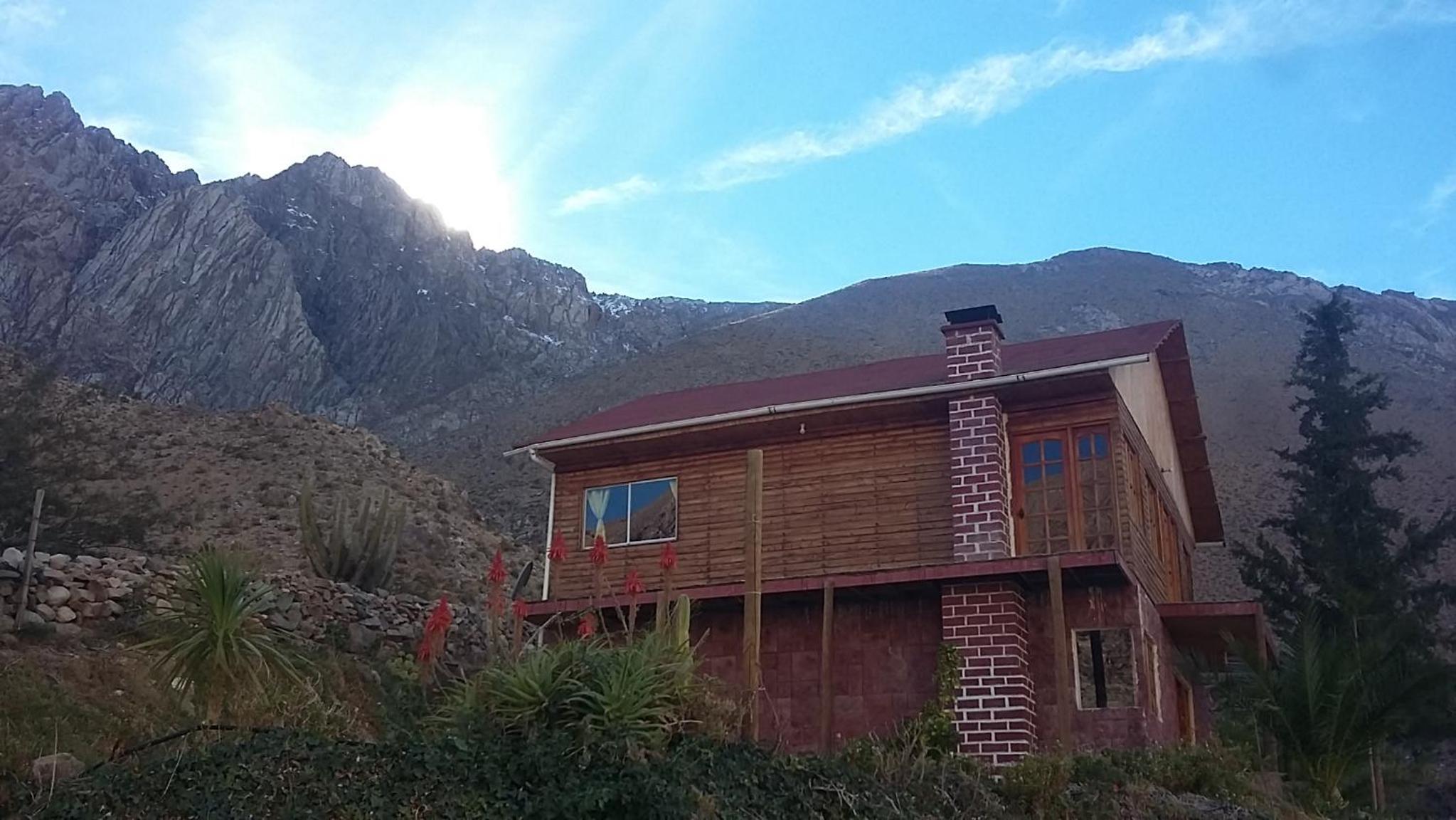 Hermosa casa familiar para 8 personas - Cochiguaz Valle de Elqui