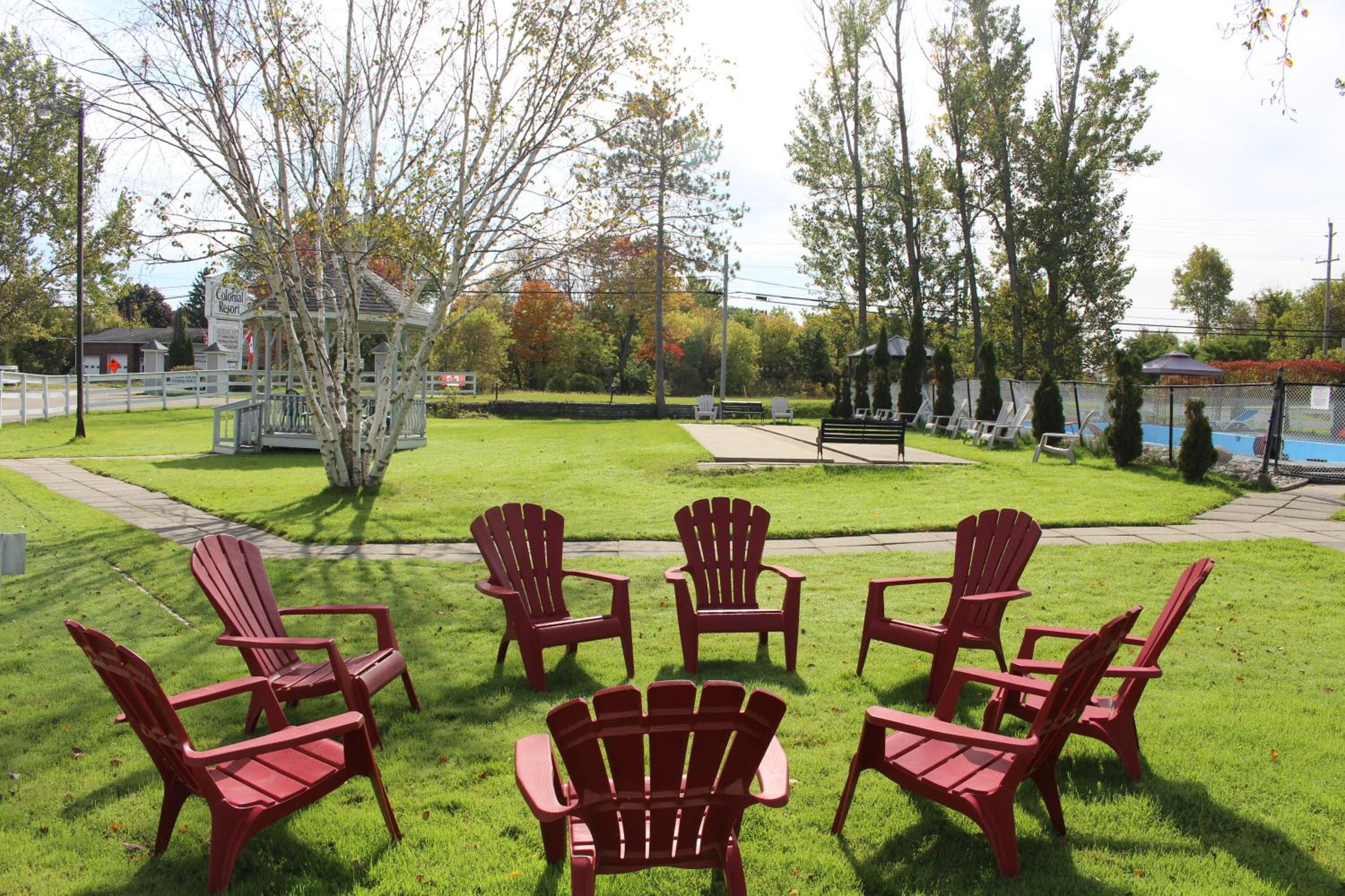 Gananoque Vacations - Colonial Resort-1000Islands - Property Image 3