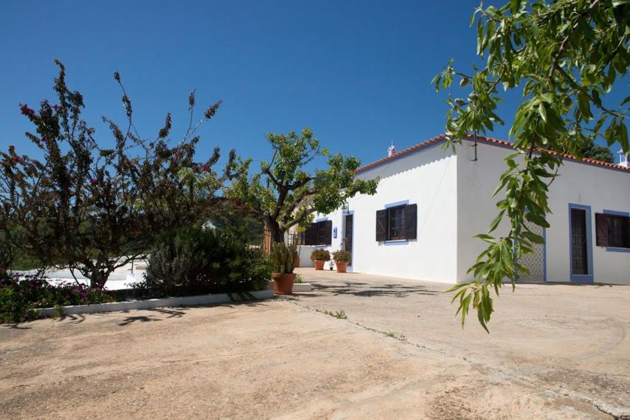 Hotel Cozy Algarve Home with Vineyard View Near Beaches - Image 1