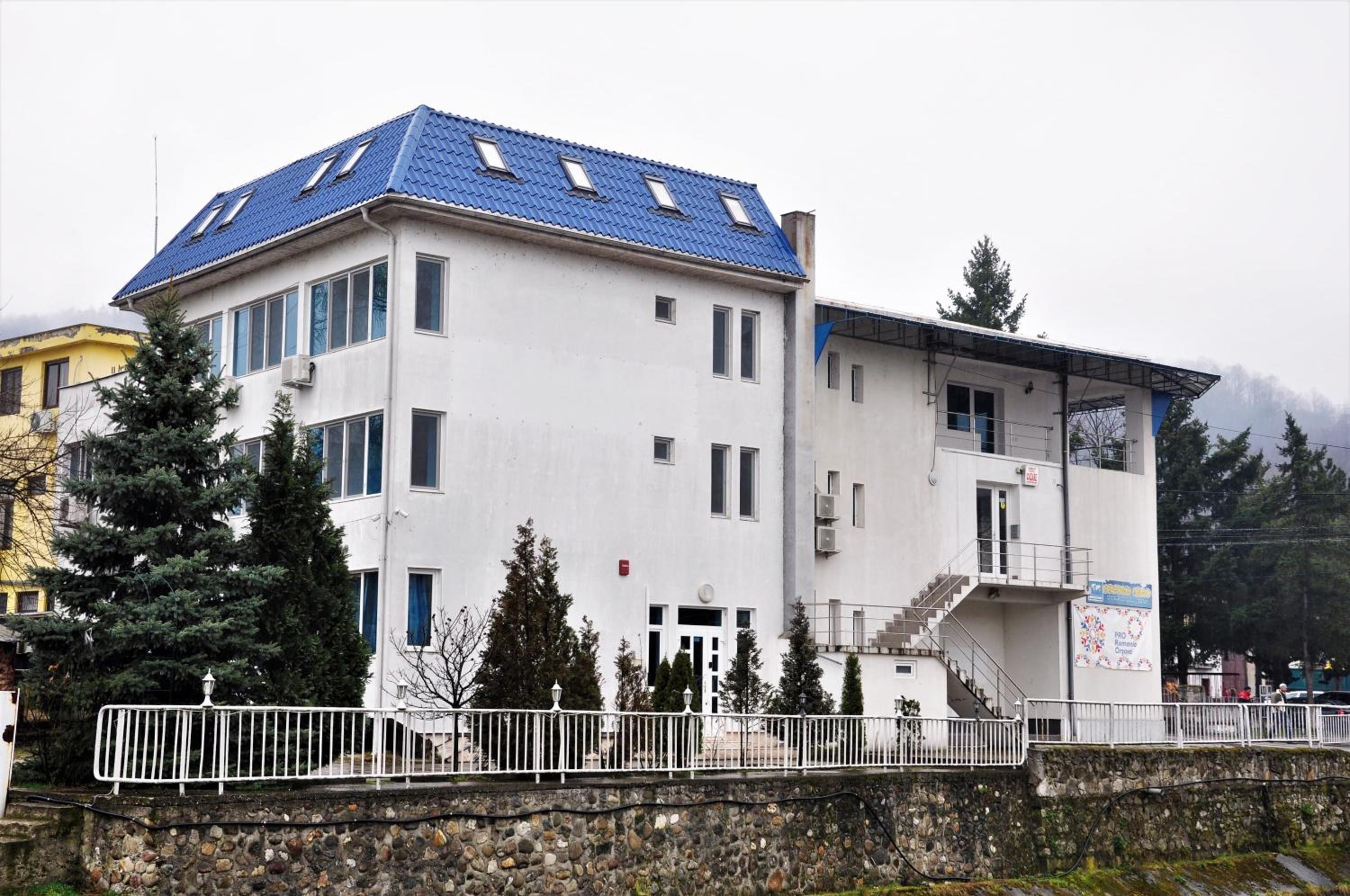 Hotel MANEA Orsova - Image 1