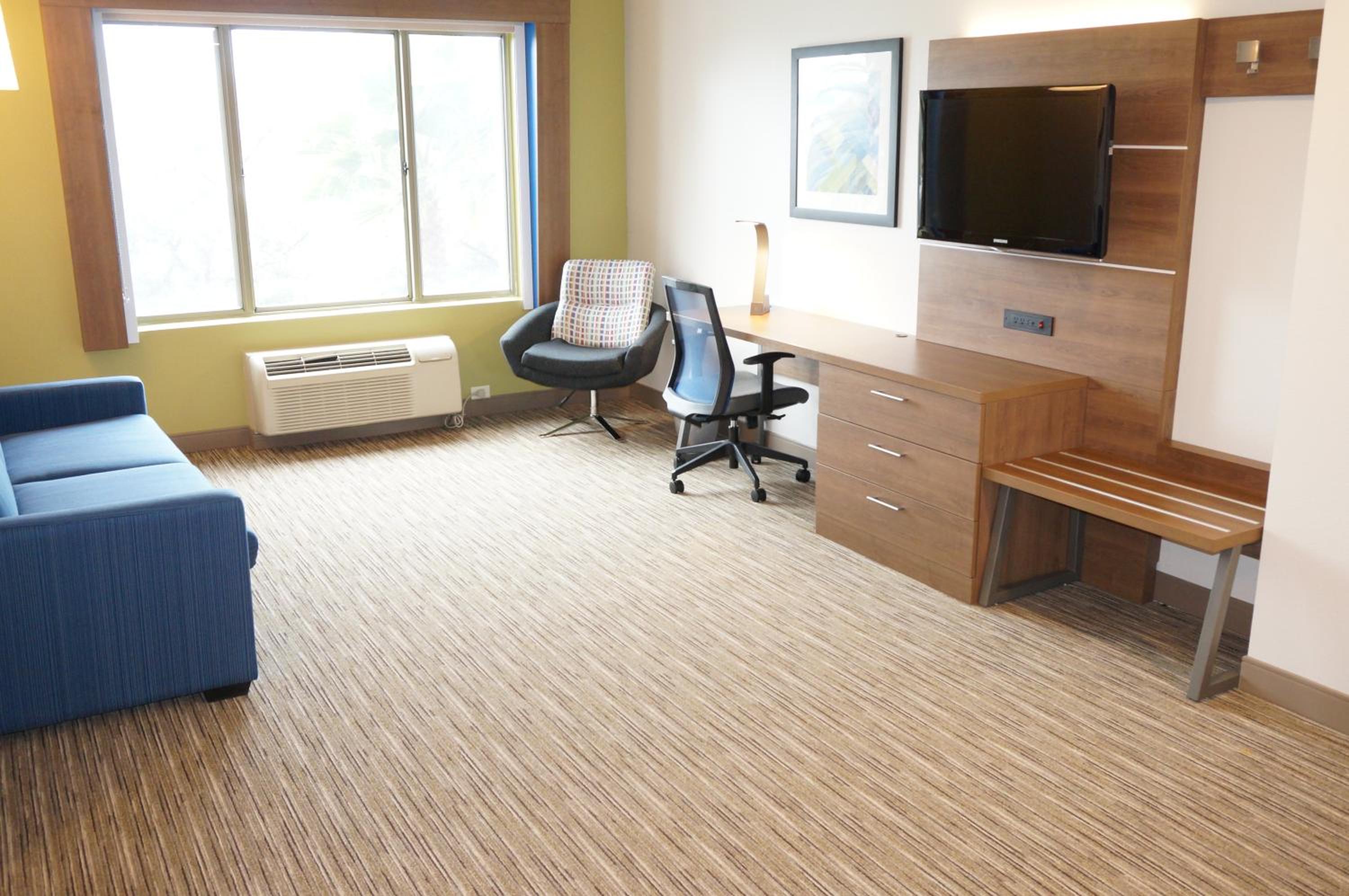 Holiday Inn Express Fremont - Milpitas Central, an IHG Hotel - Property Image 81