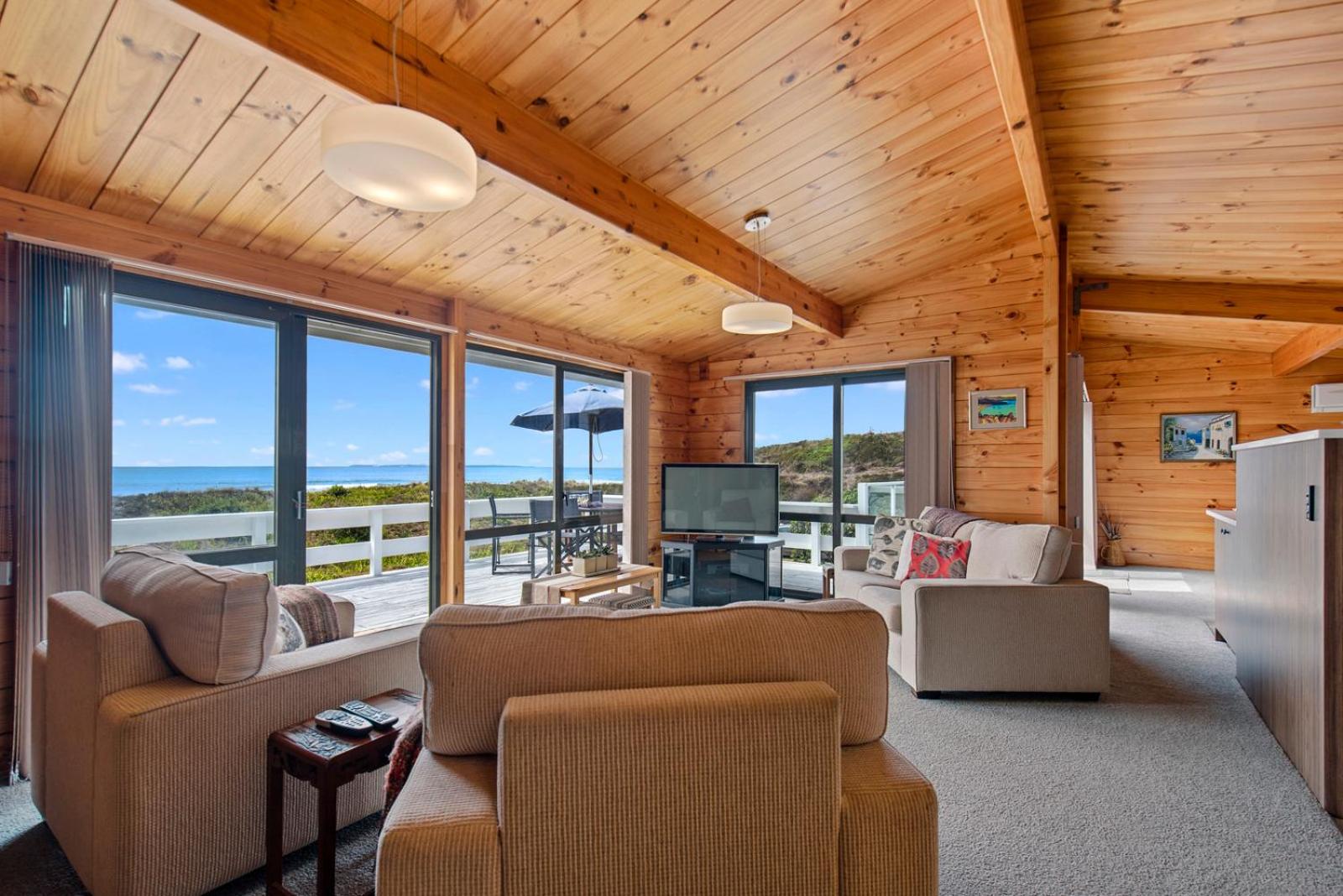 Oceanside Bach - Mount Maunganui Holiday Home view 2