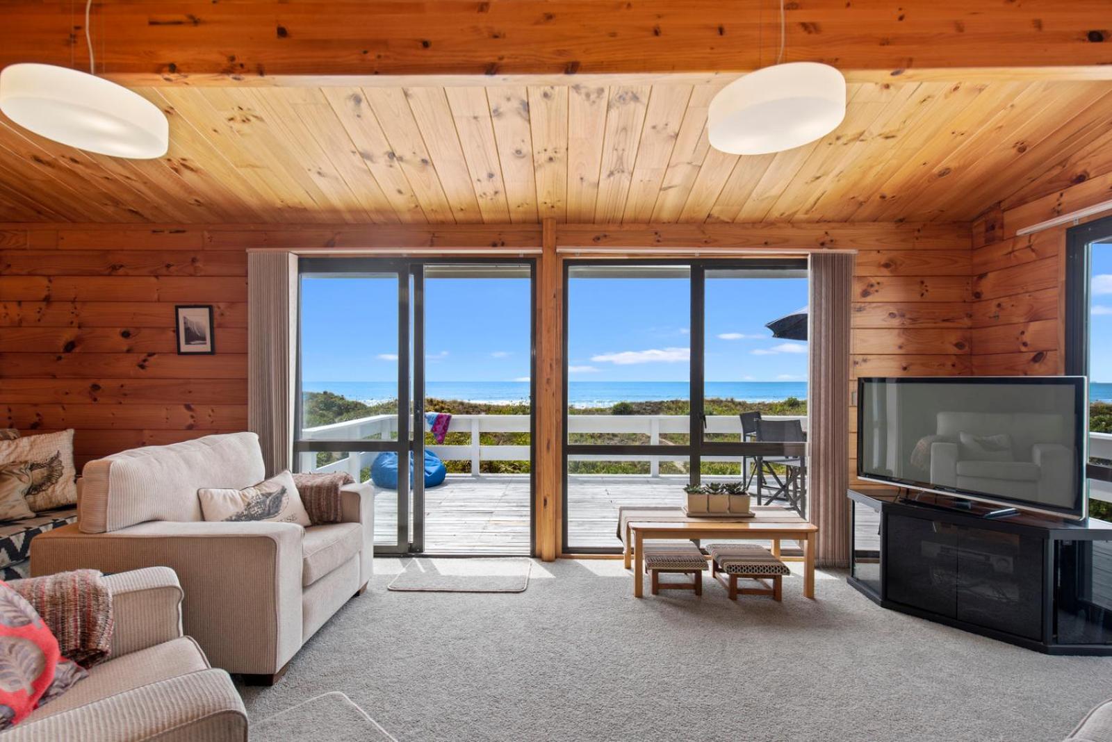 Oceanside Bach - Mount Maunganui Holiday Home view 3