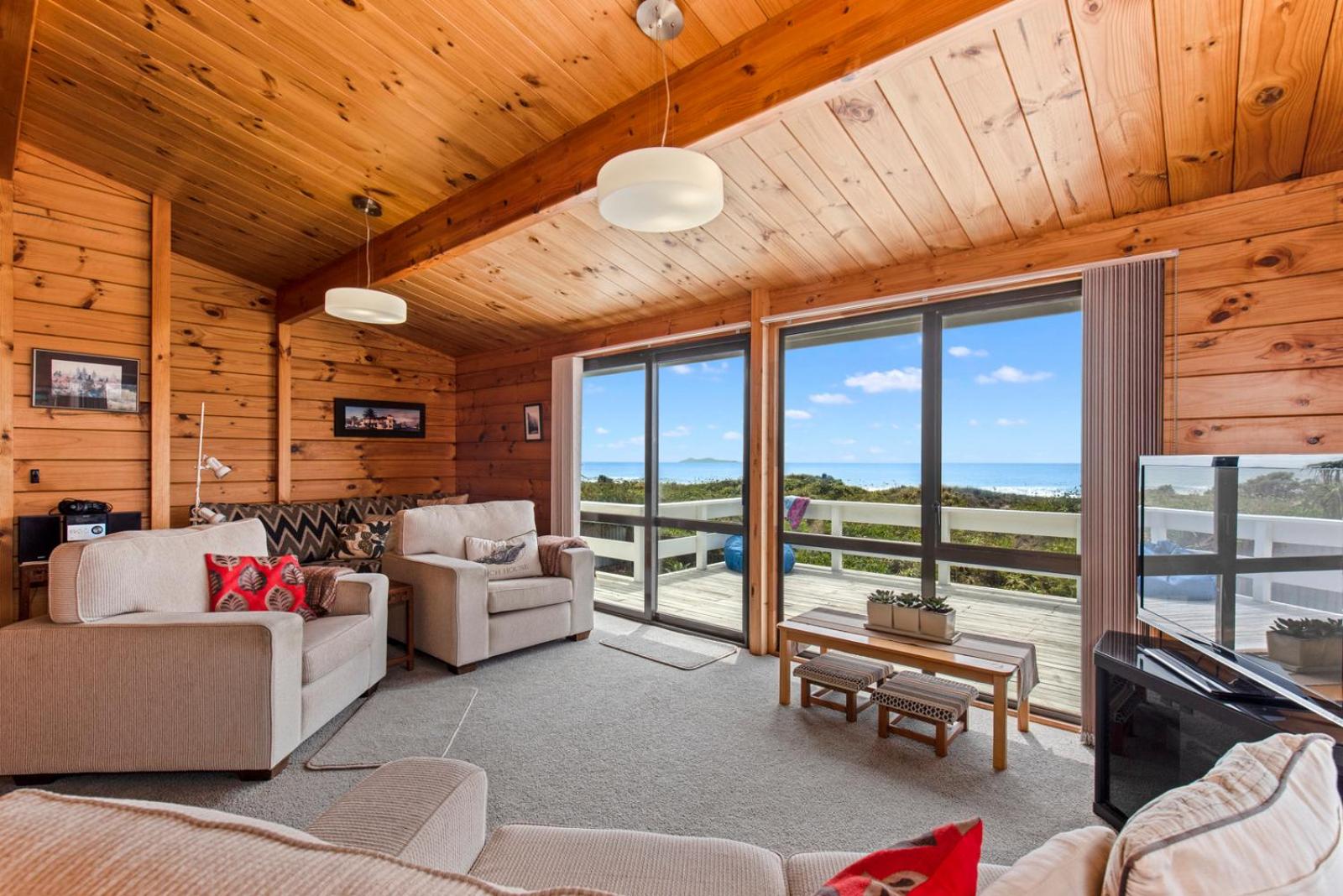 Oceanside Bach - Mount Maunganui Holiday Home view 4