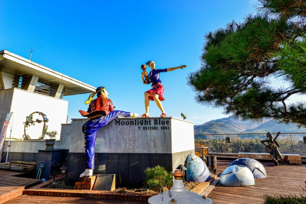 Moonlight Blue Pension view 3
