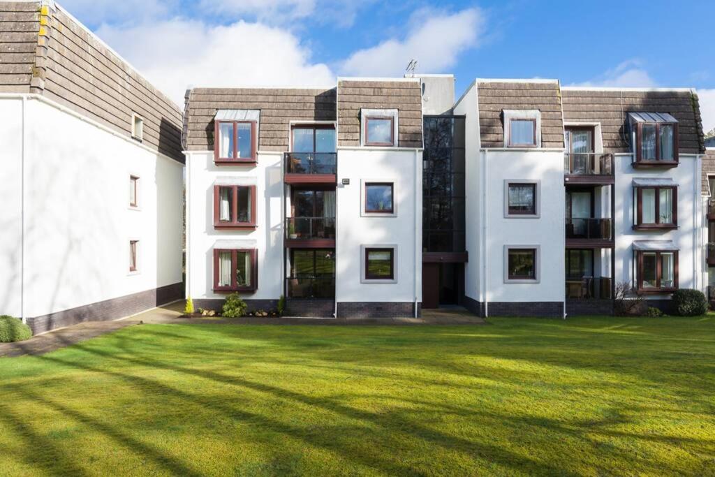 45 Guthrie Court, Fantastic top floor apartment next to Gleneagles