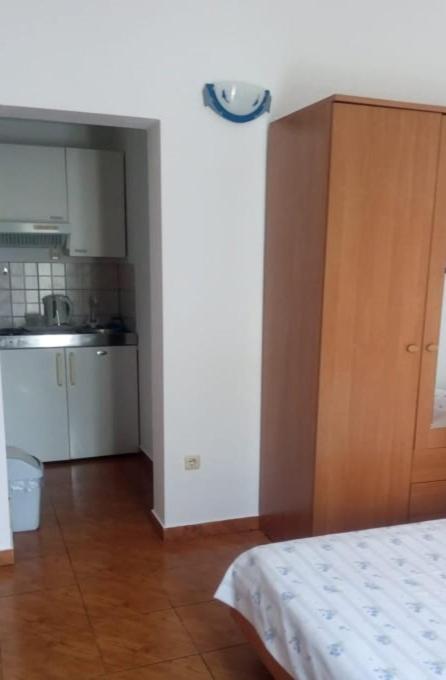 Apartman, studio and room Kata view 2