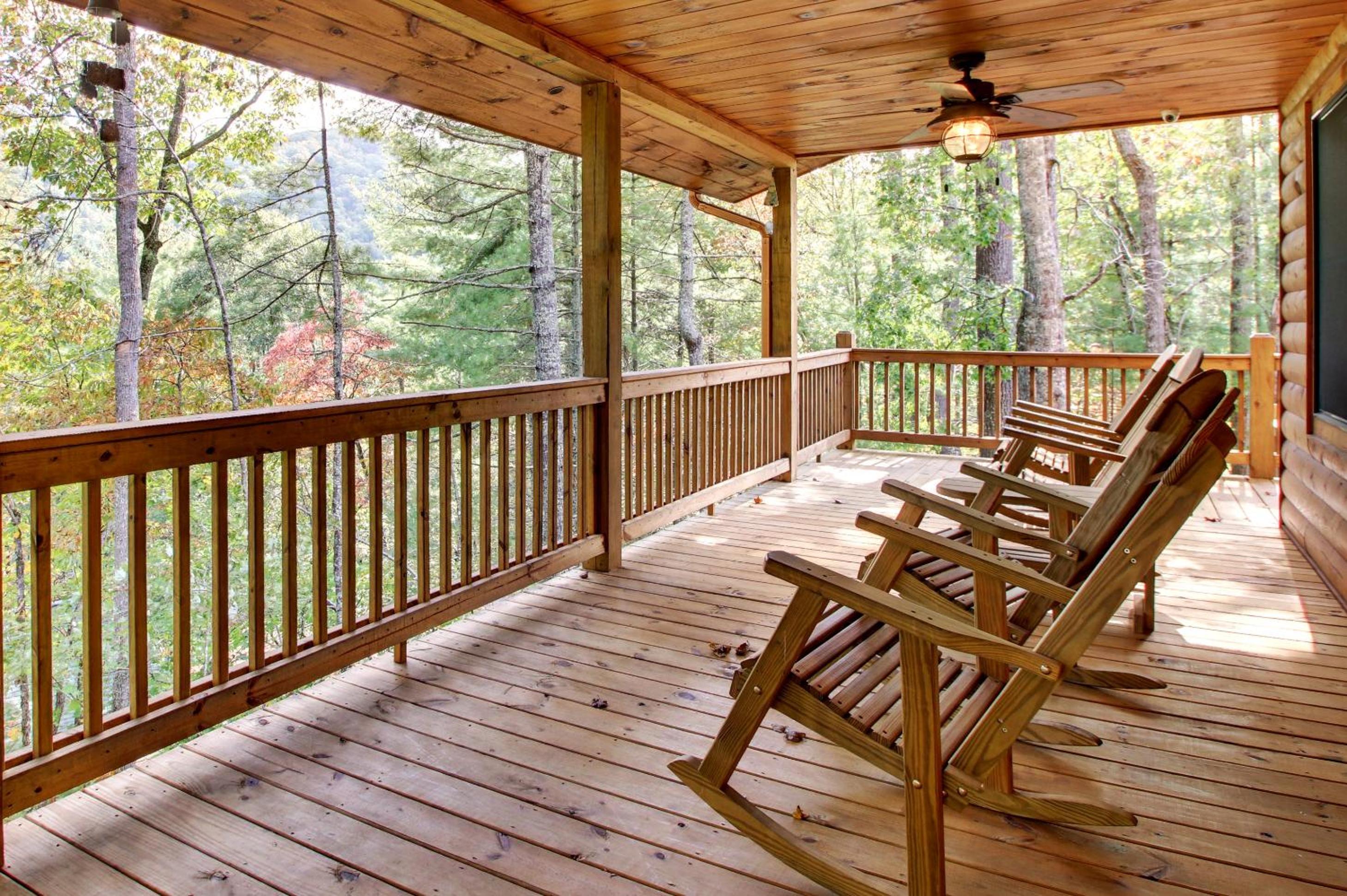 Cherokee Dream Mountain Lodge