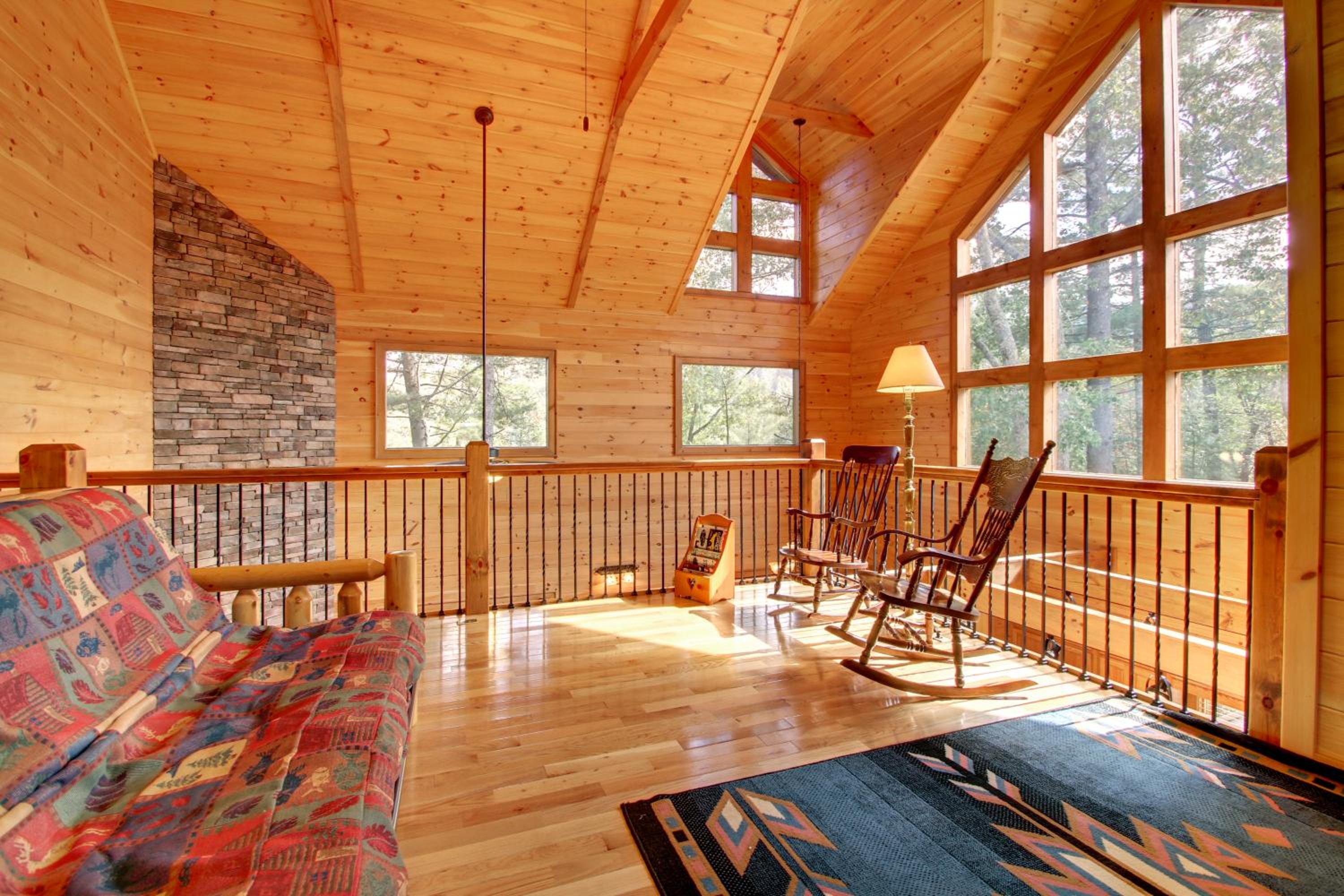 Cherokee Dream Mountain Lodge